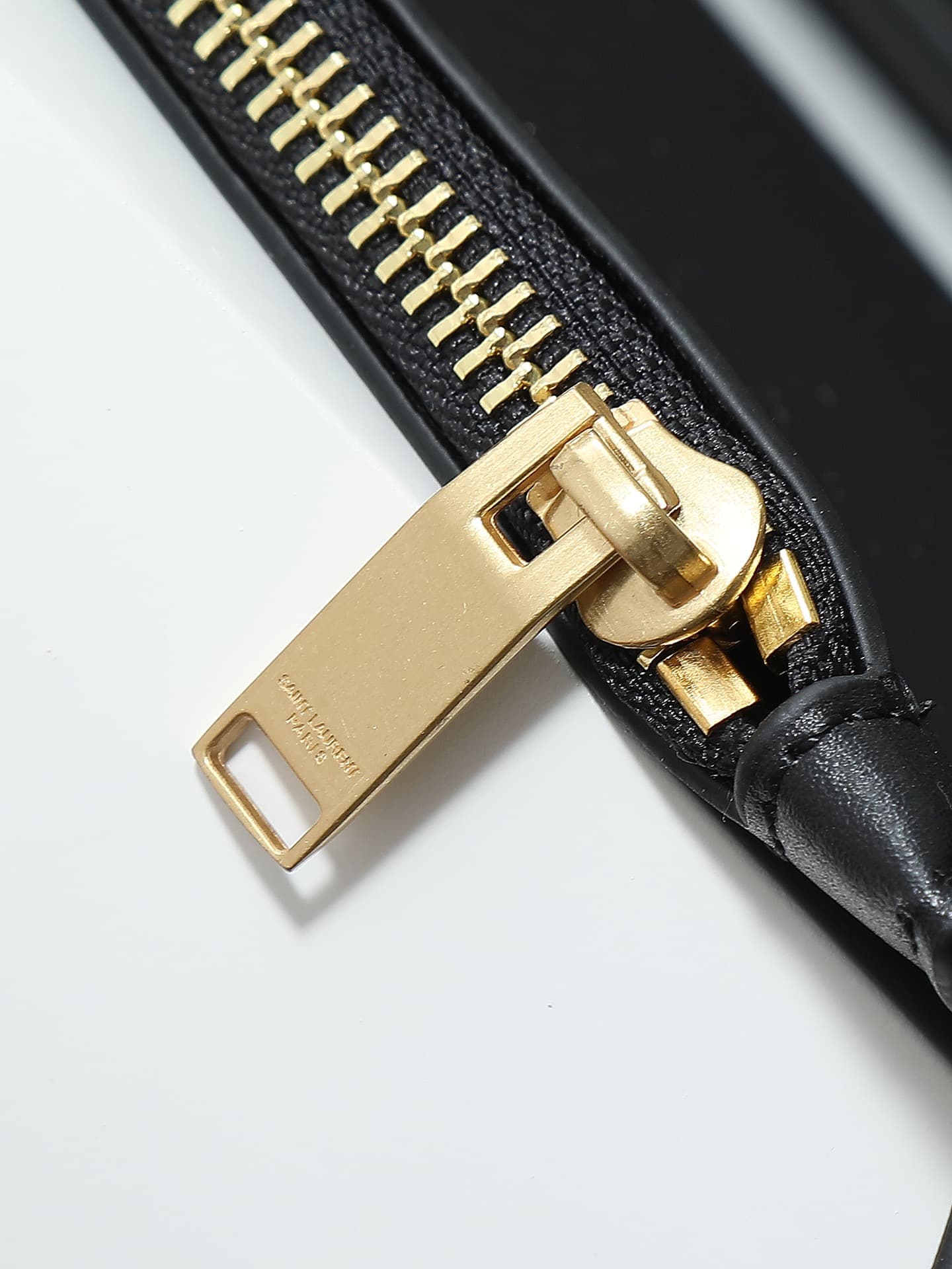 Saint Laurent Product 1860