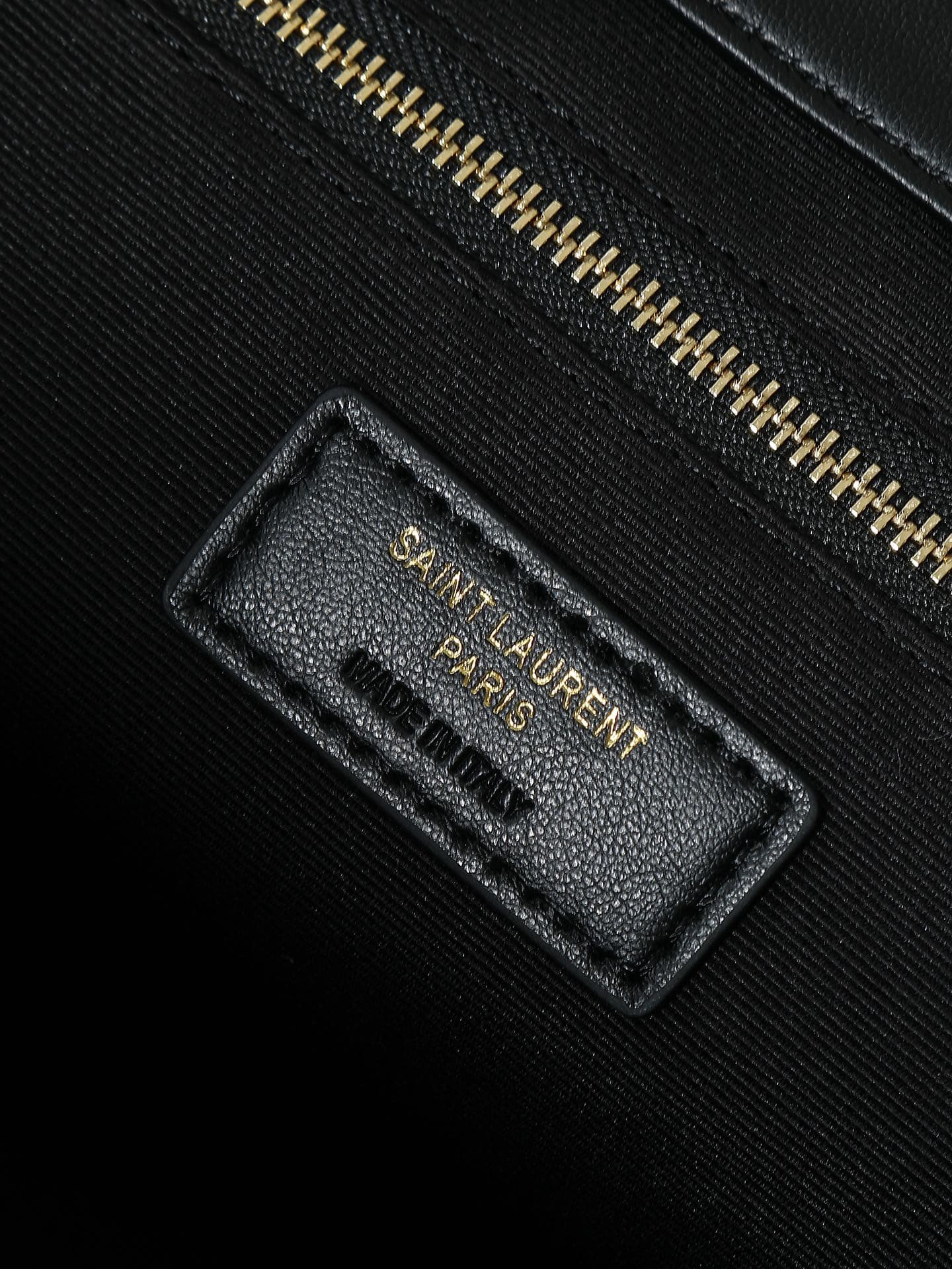 Saint Laurent Small Tote Bag 2027