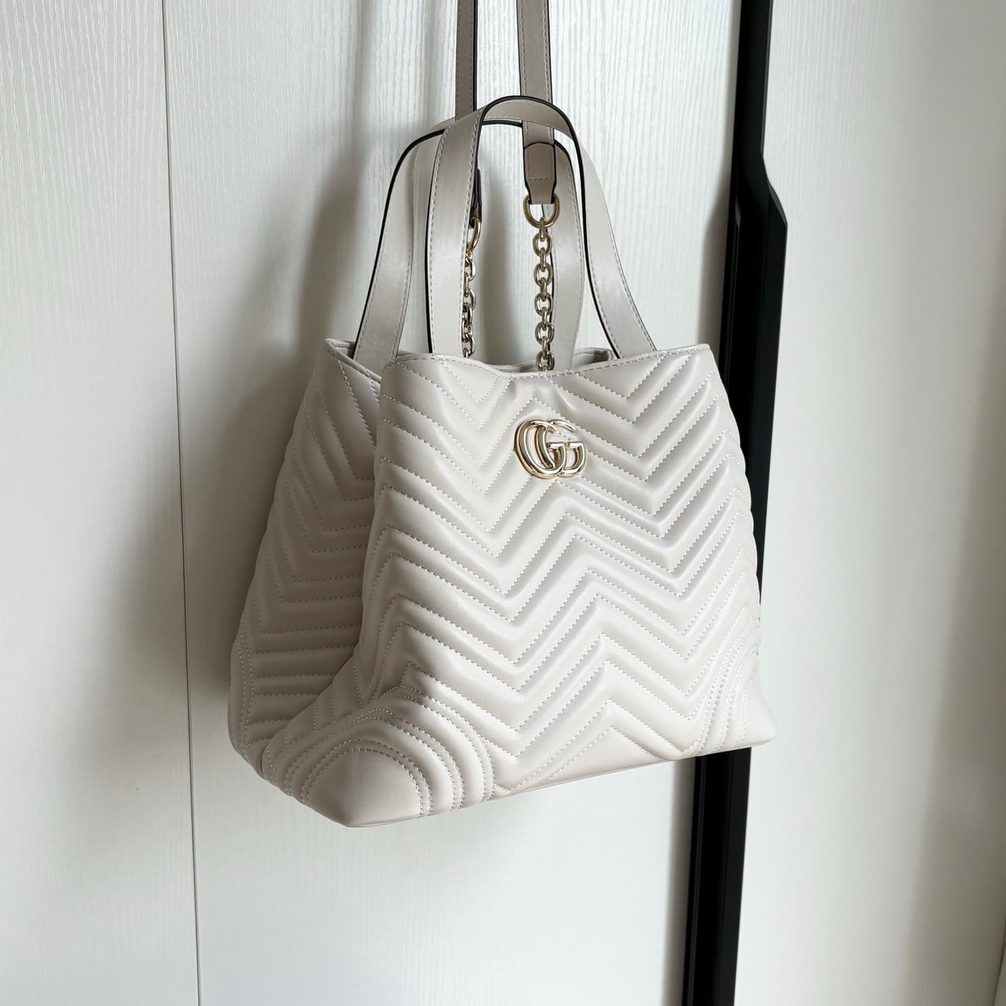Gucci Large Product 847387