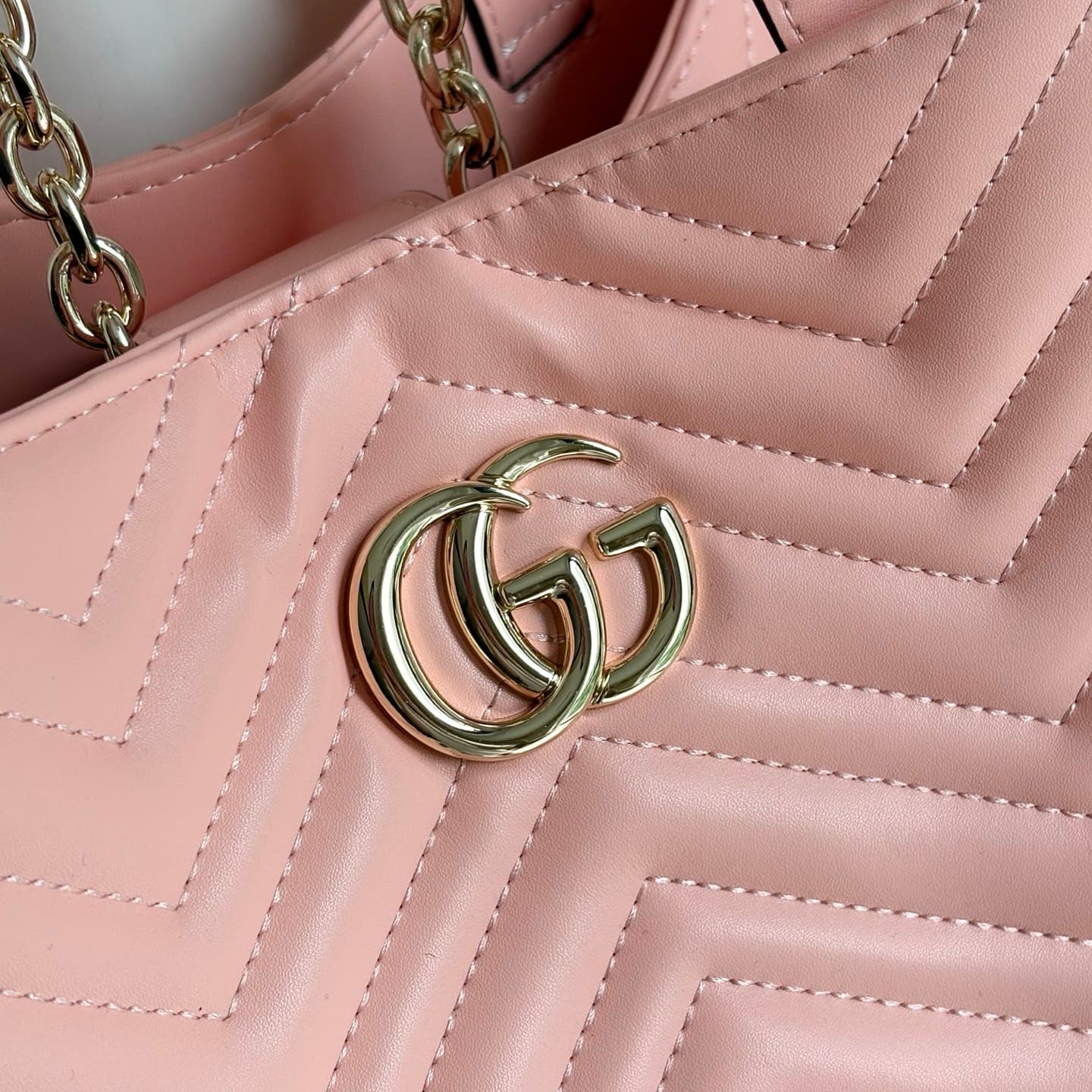 Gucci Large Product 847387
