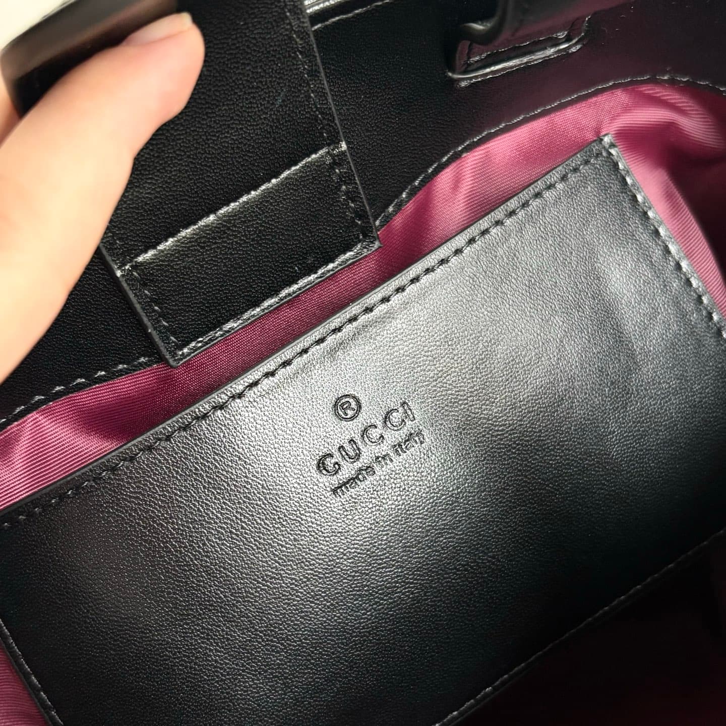 Gucci Small Product 847386