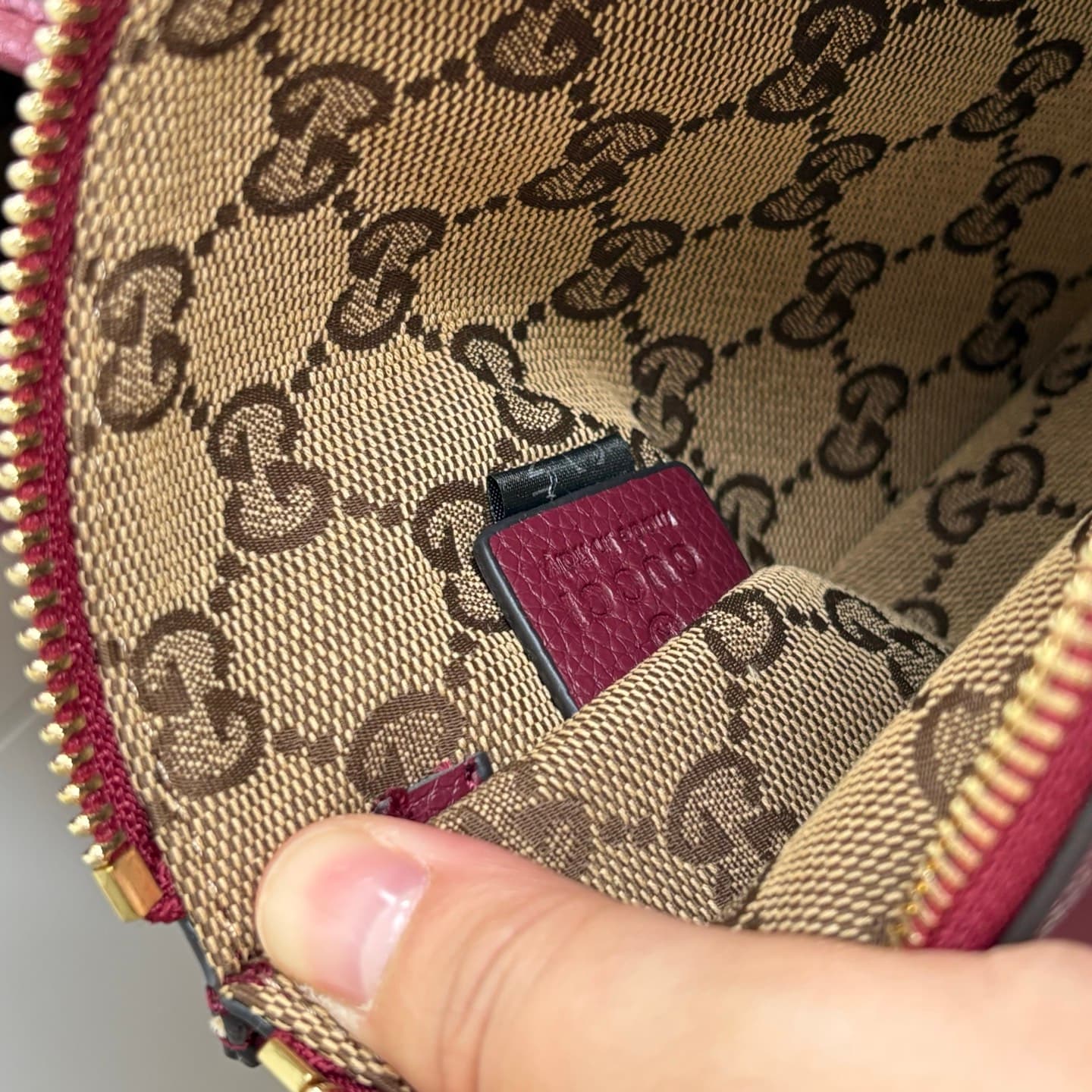 Gucci Red Product 839112