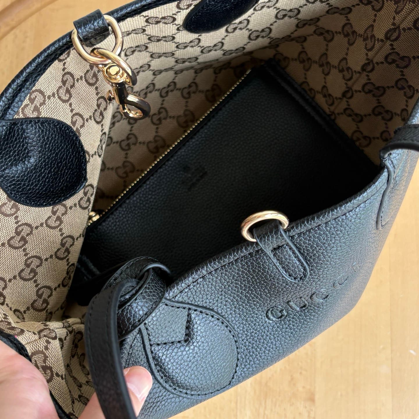 Gucci Black Product 839124