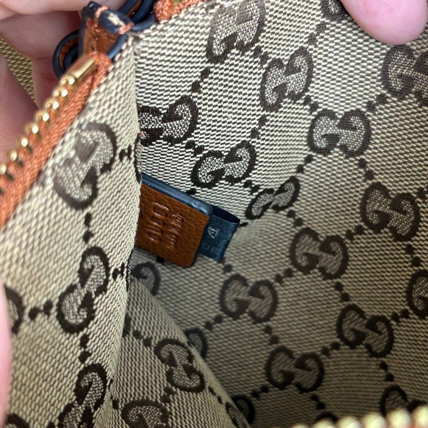 Gucci Brown Product 839112