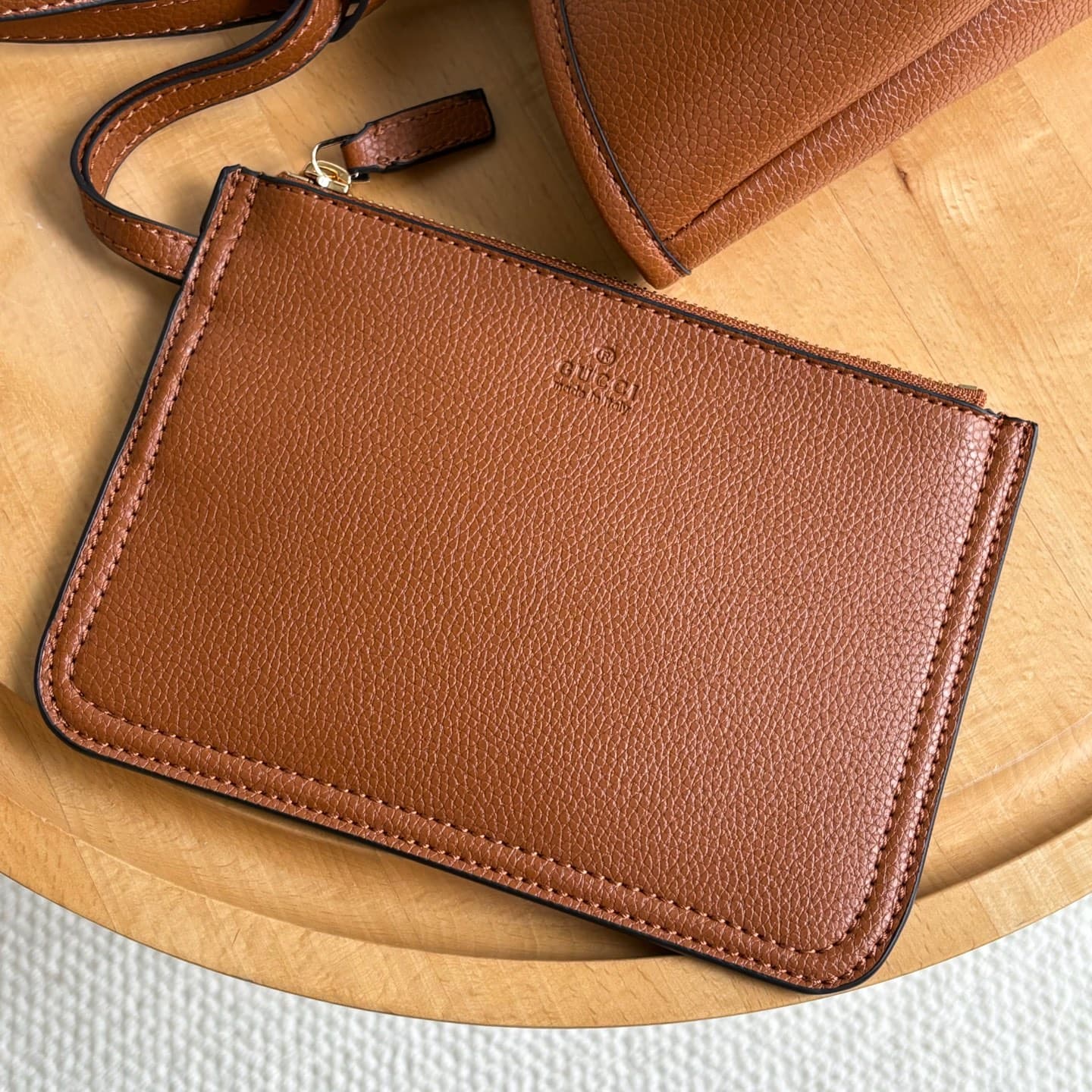 Gucci Brown Product 839124