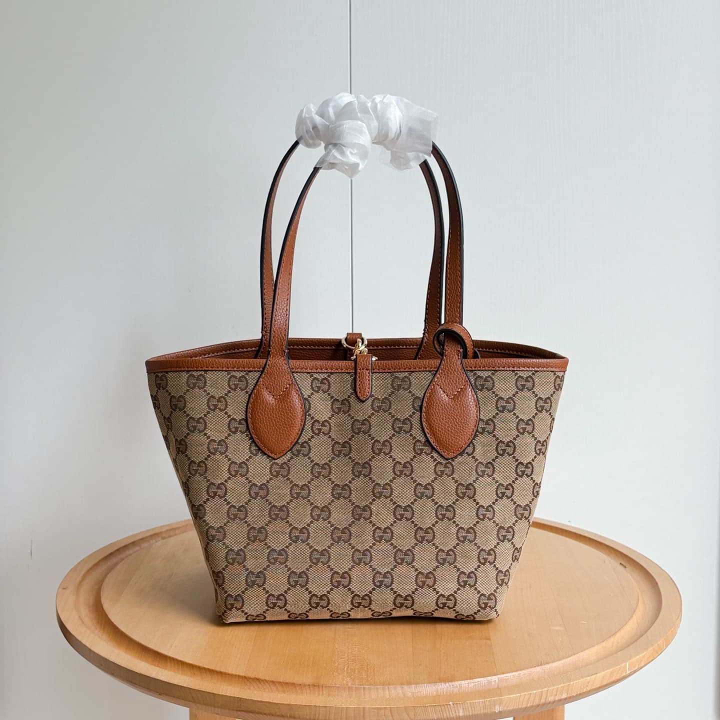 Gucci Brown Product 839124