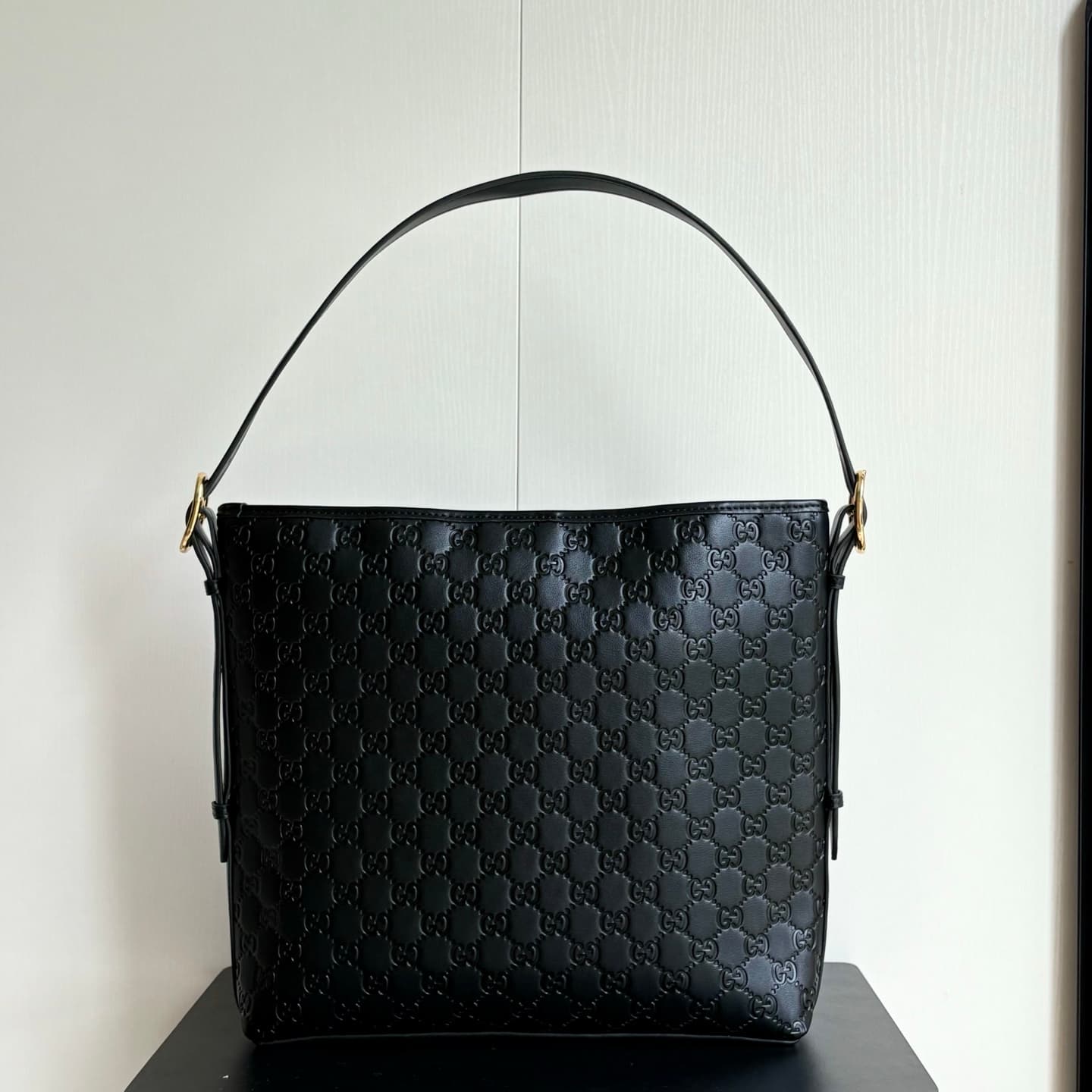 Gucci Product 847452