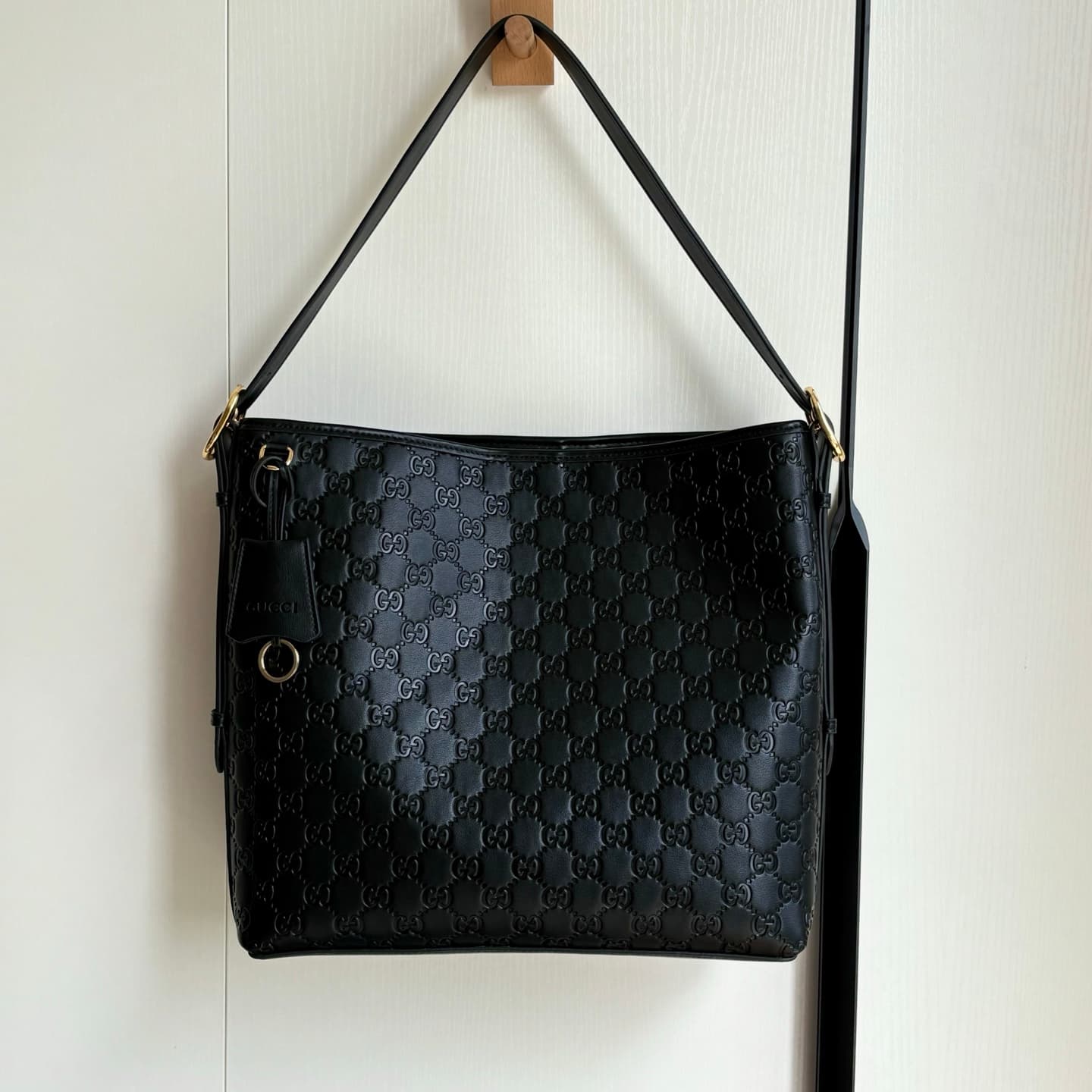 Gucci Product 847452