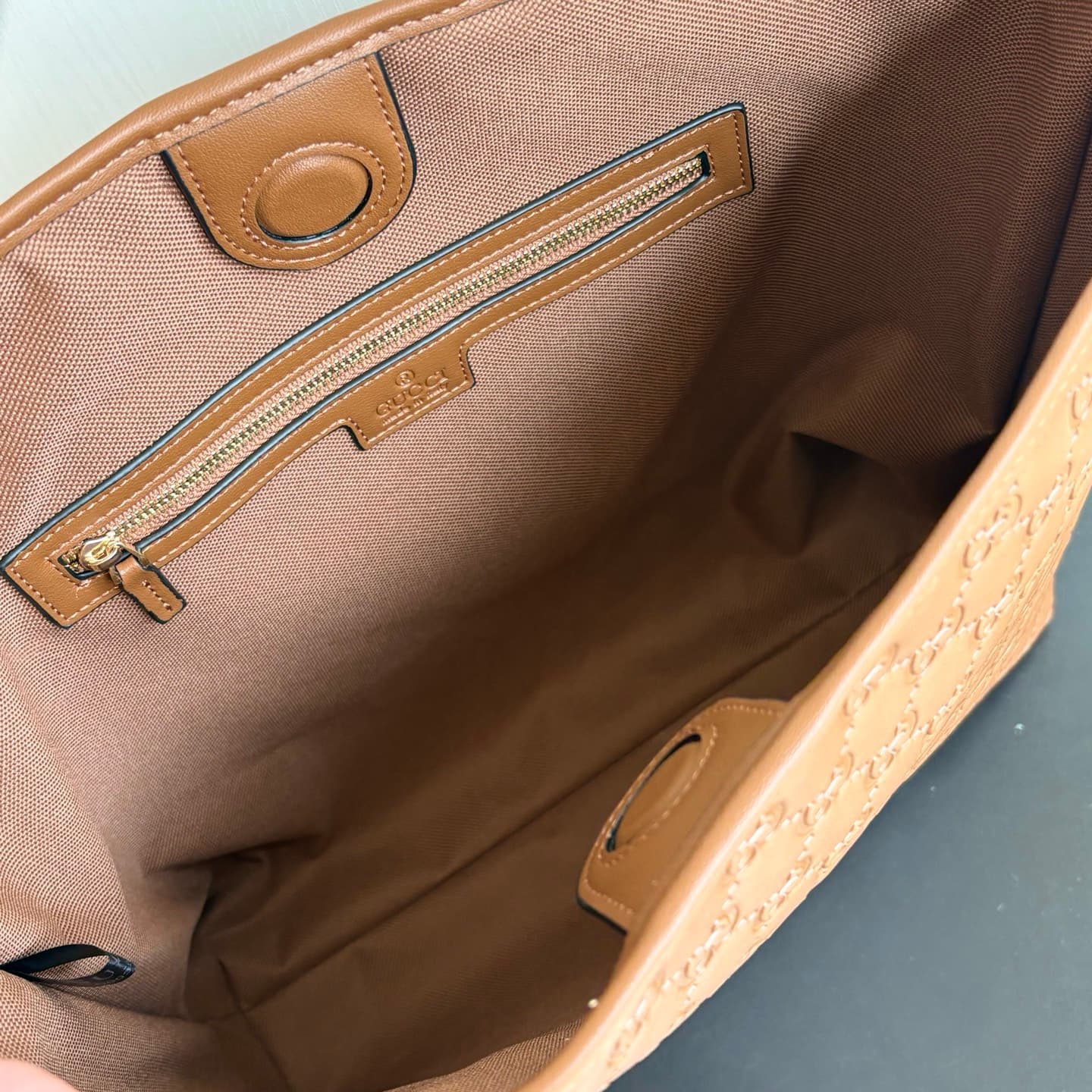 Gucci Product 847452