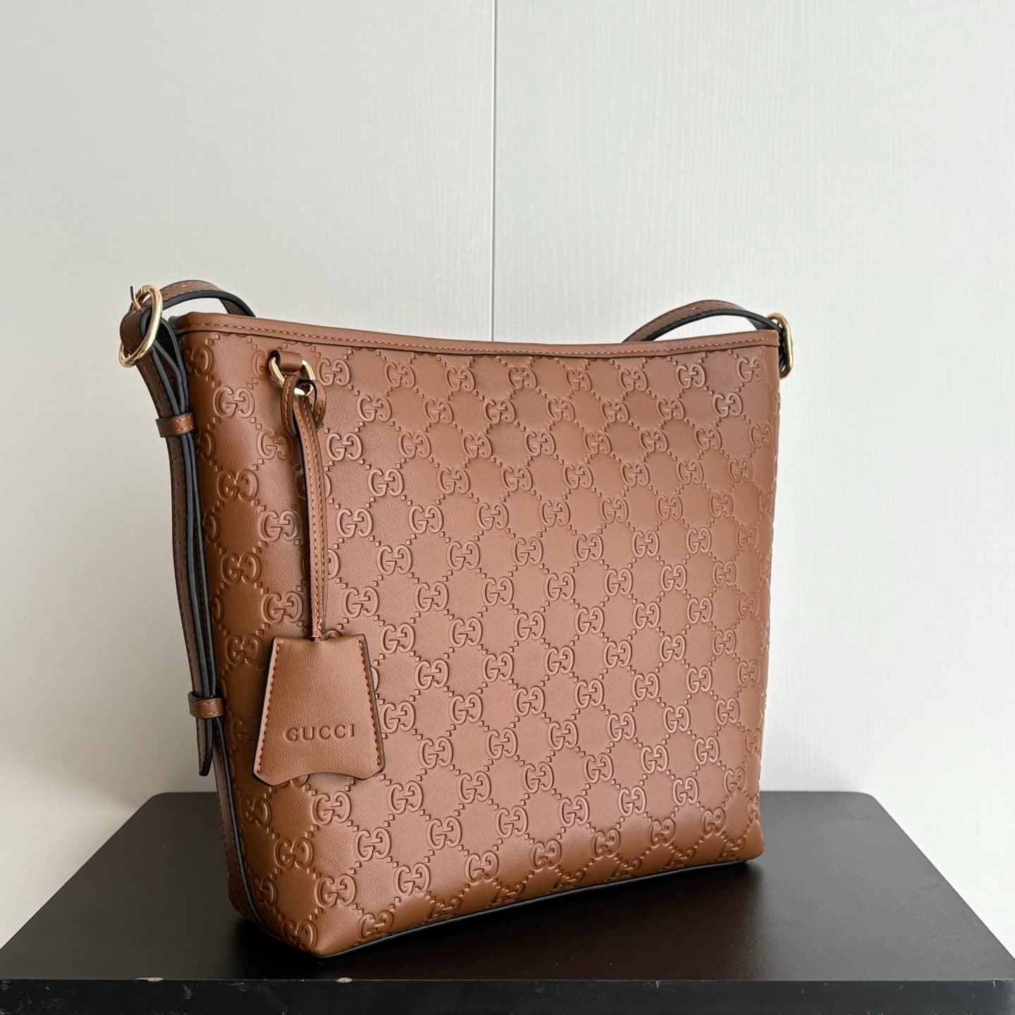 Gucci Product 848881