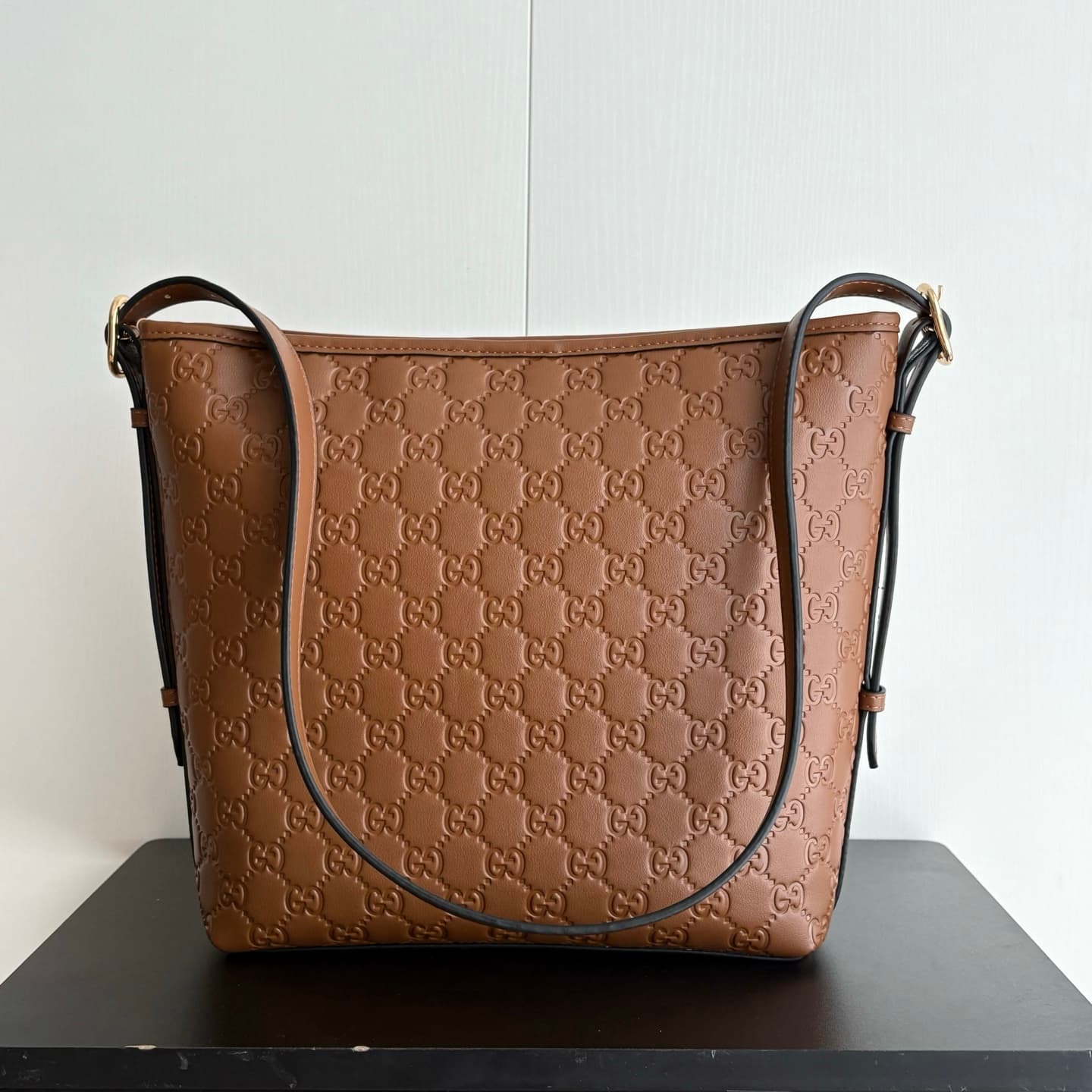 Gucci Product 848881