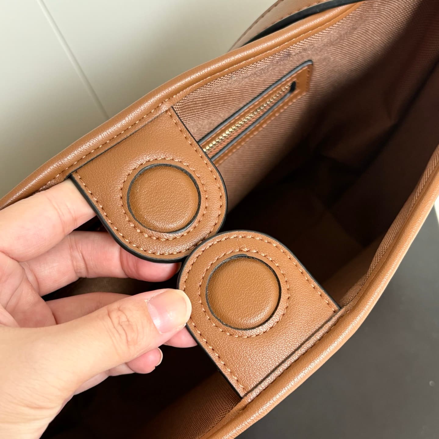 Gucci Product 848881