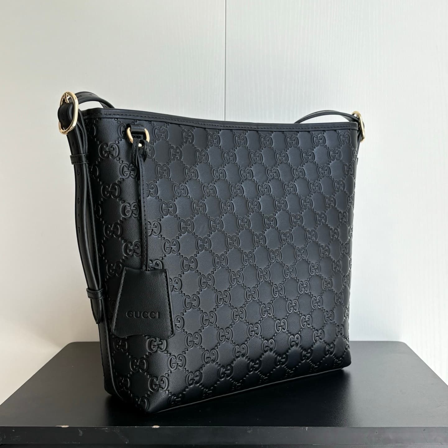 Gucci Product 848881