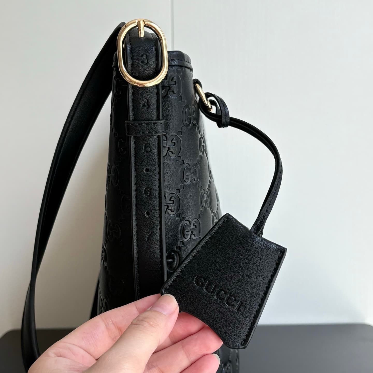 Gucci Product 848881