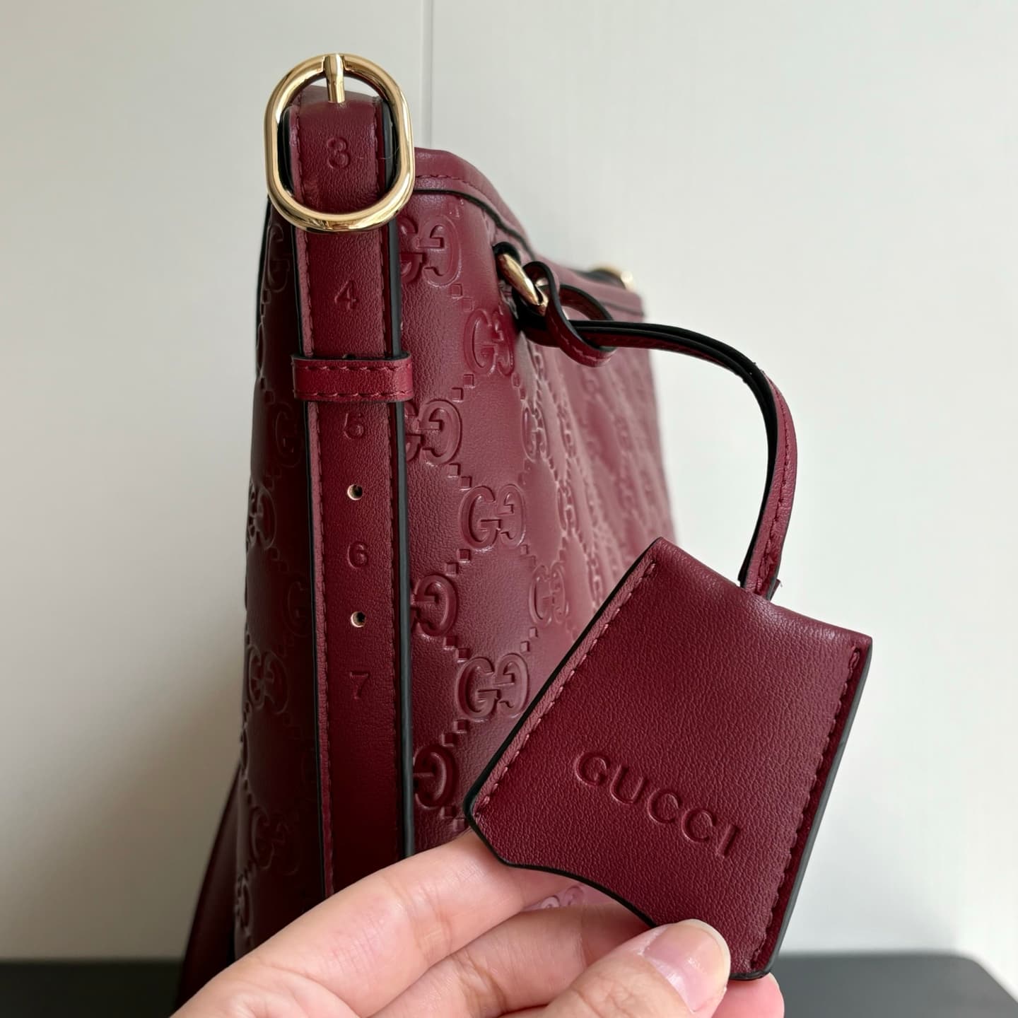 Gucci Product 848881