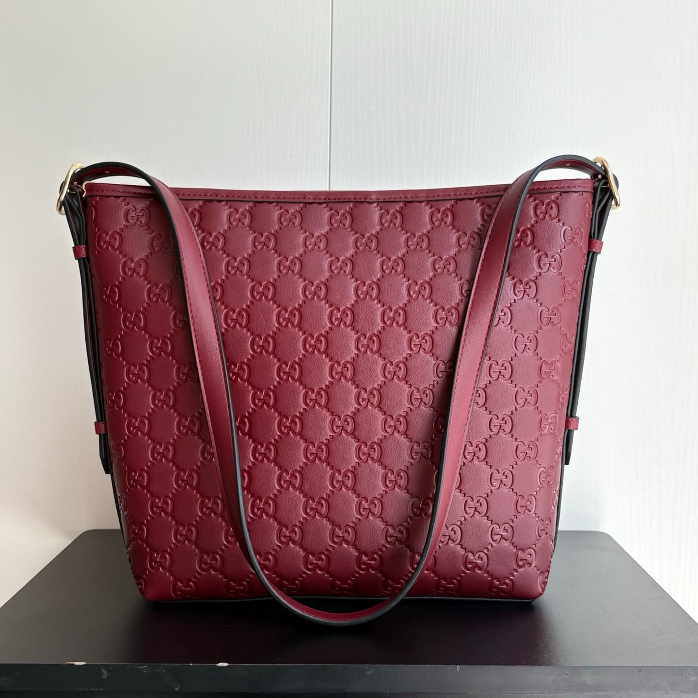 Gucci Product 848881