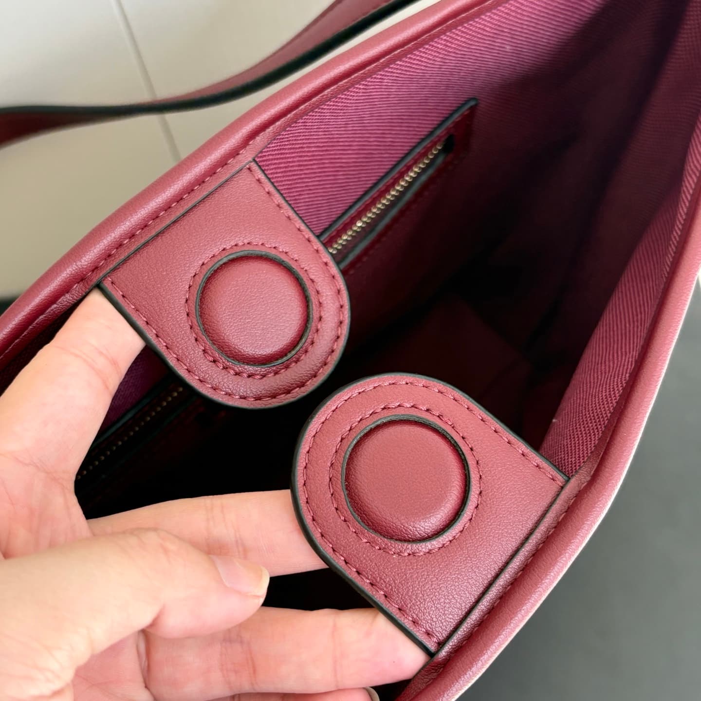 Gucci Product 848881