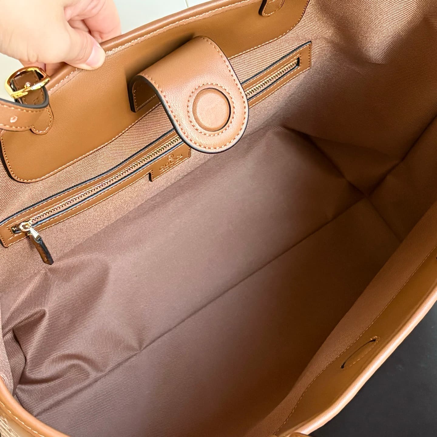 Gucci Product 847455