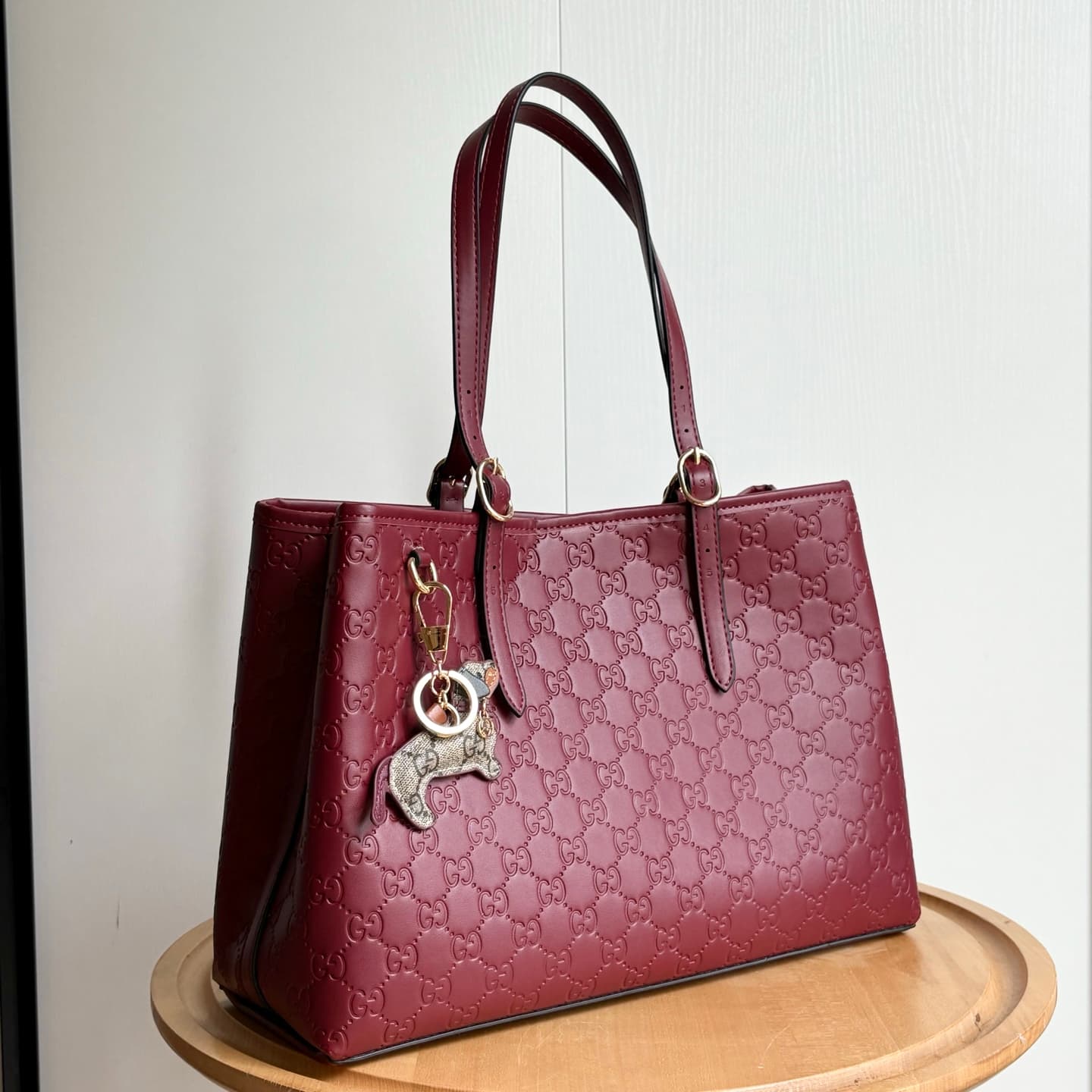 Gucci Large Product 815213