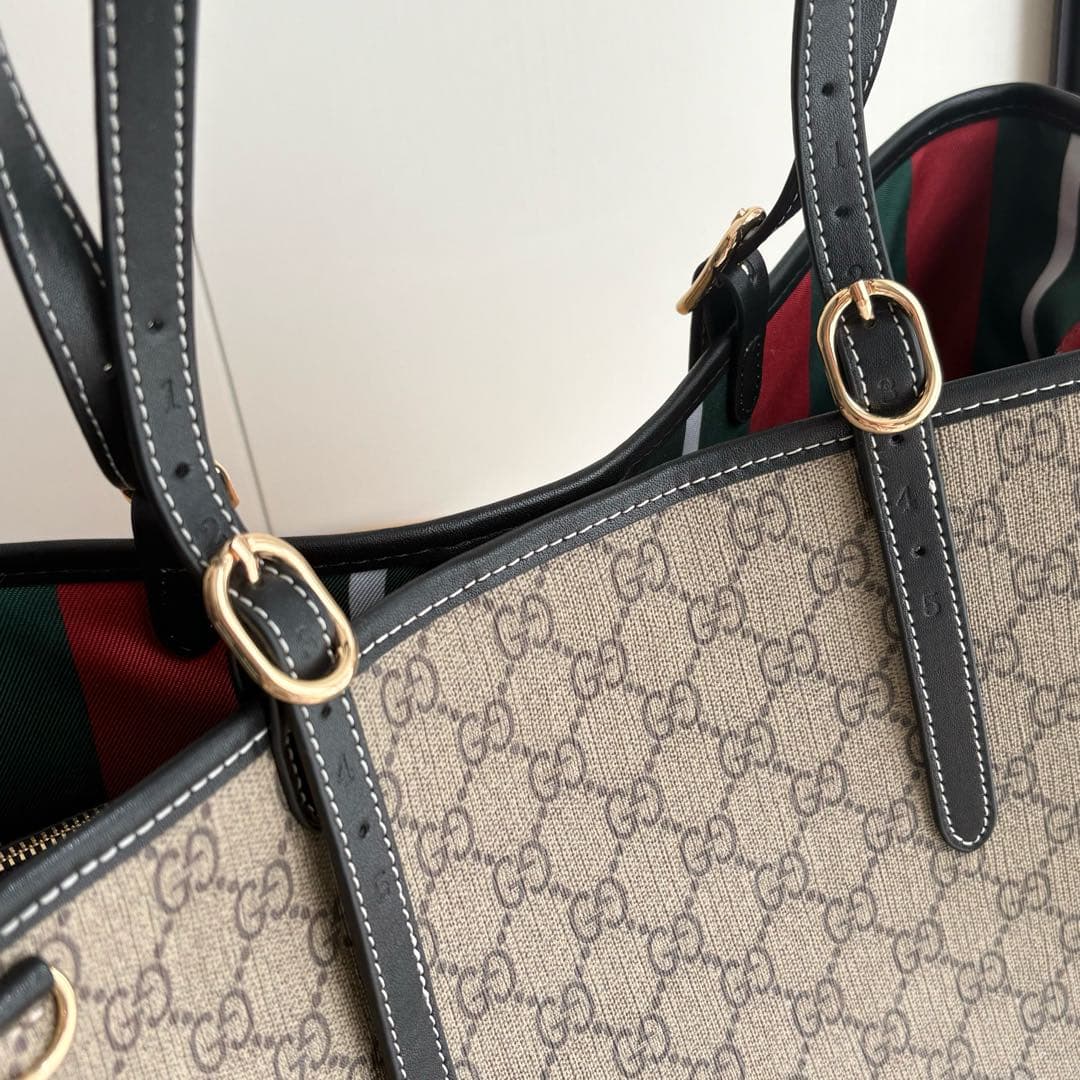 Gucci Large Product 815213