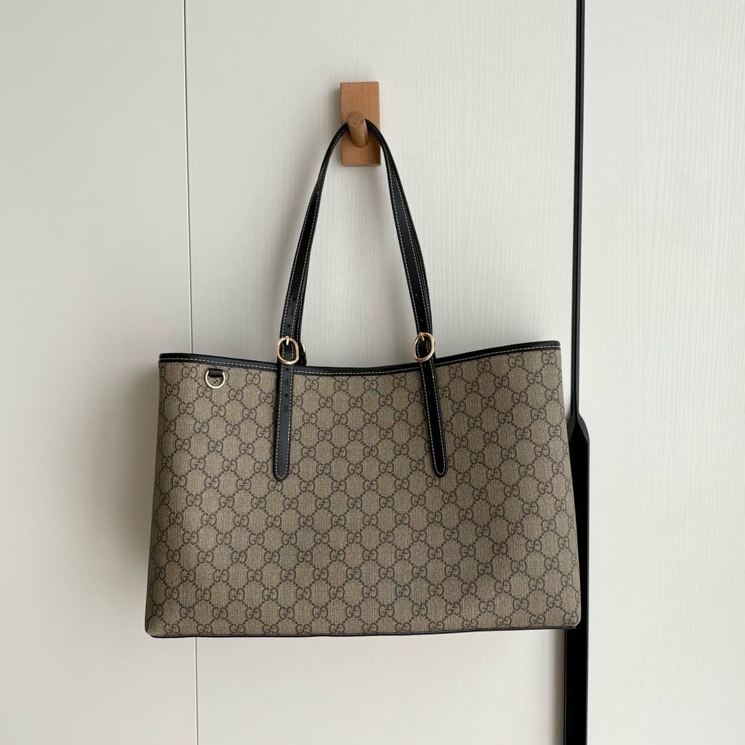 Gucci Large Product 815213