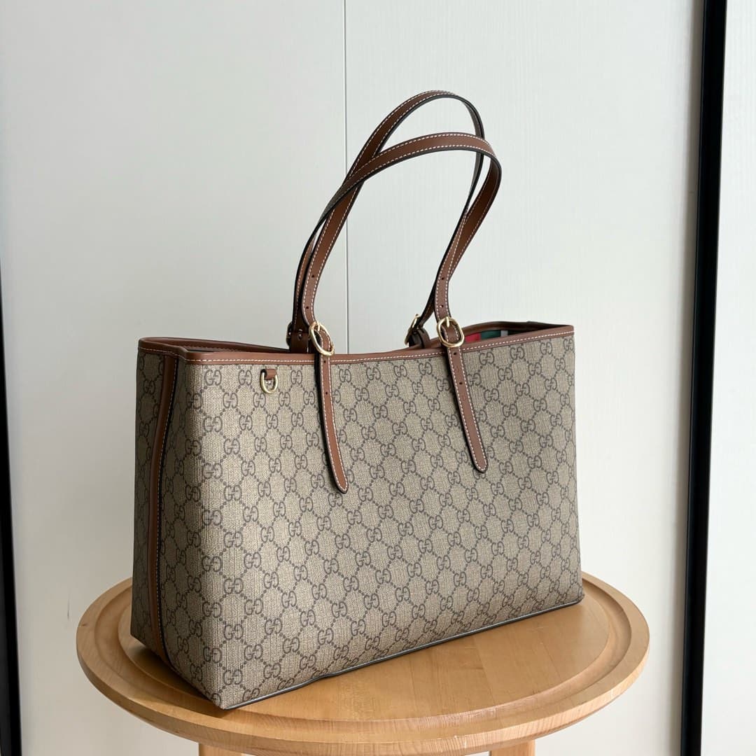 Gucci Large Product 815213
