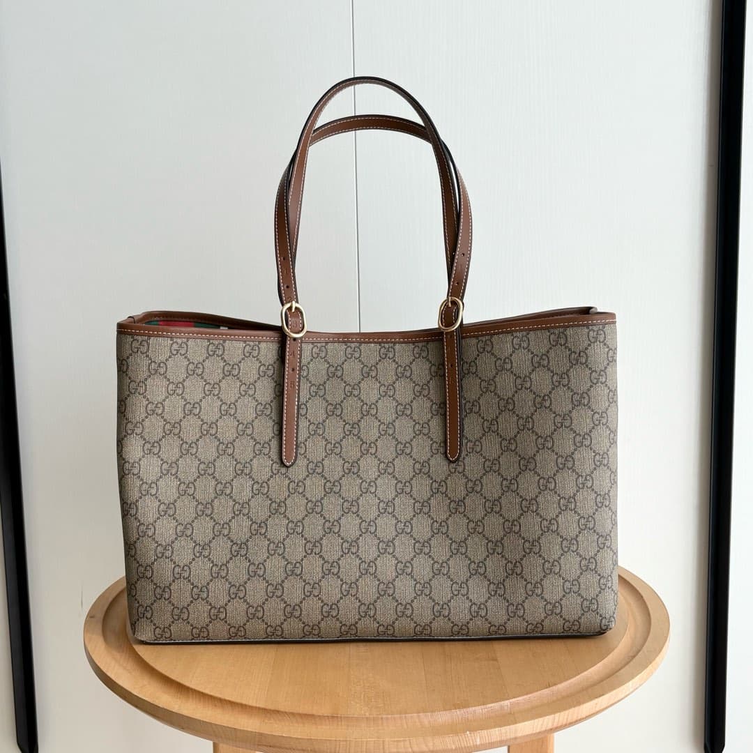 Gucci Large Product 815213