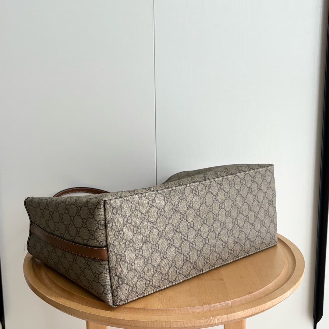 Gucci Large Product 815213