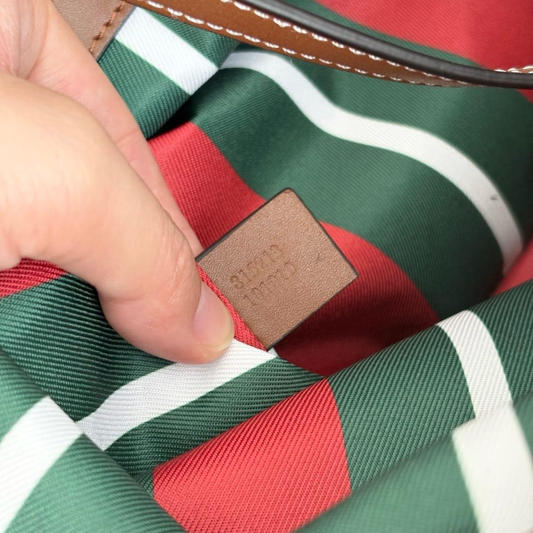 Gucci Large Product 815213