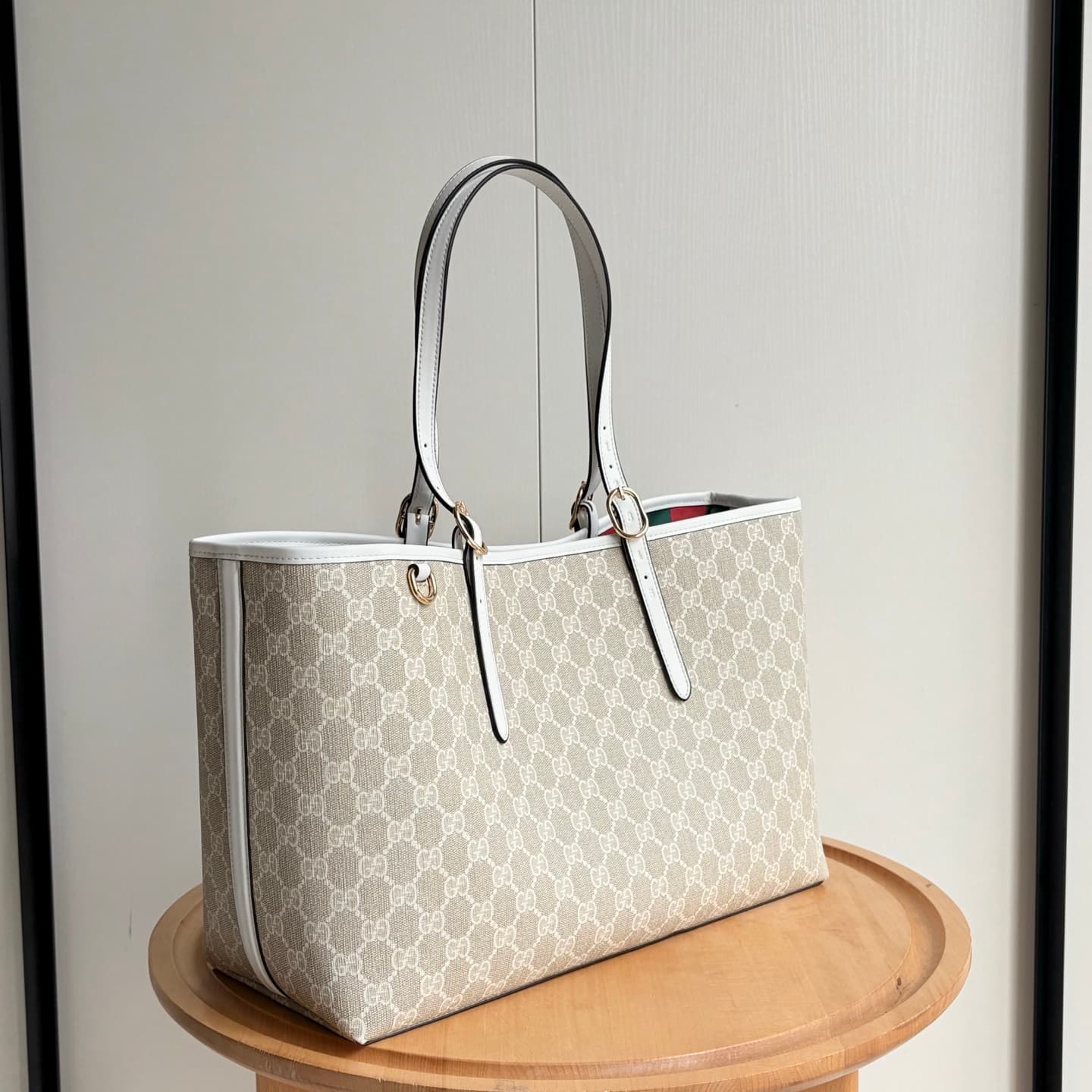 Gucci Large Product 815213