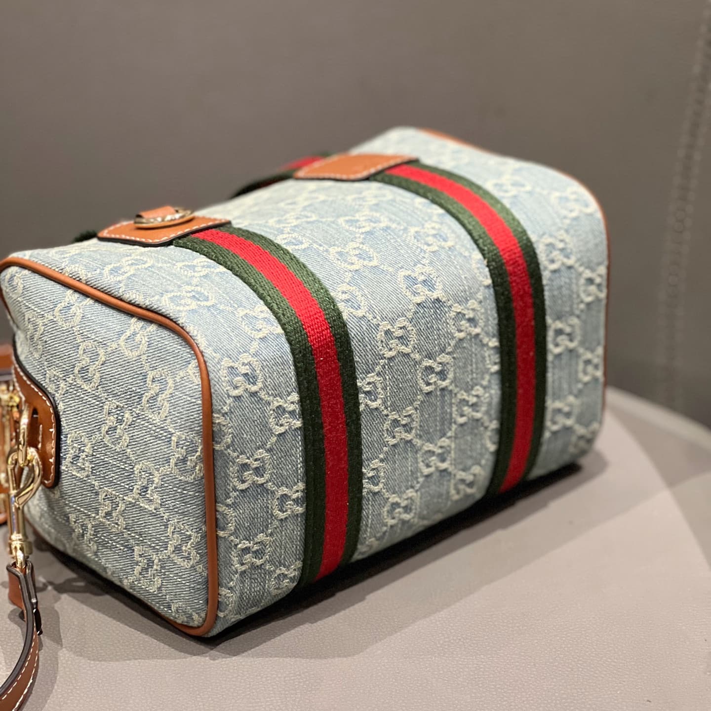 Gucci Mini Product 859975