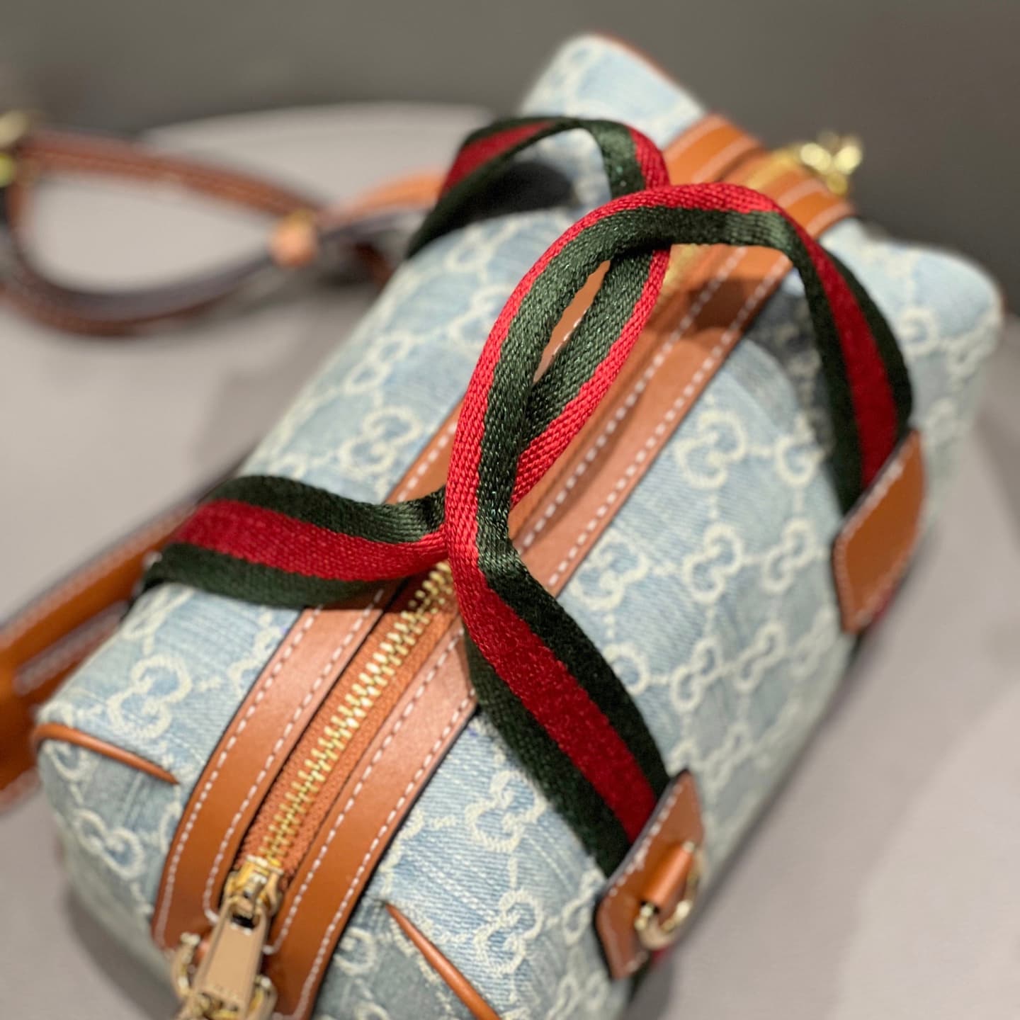Gucci Mini Product 859975