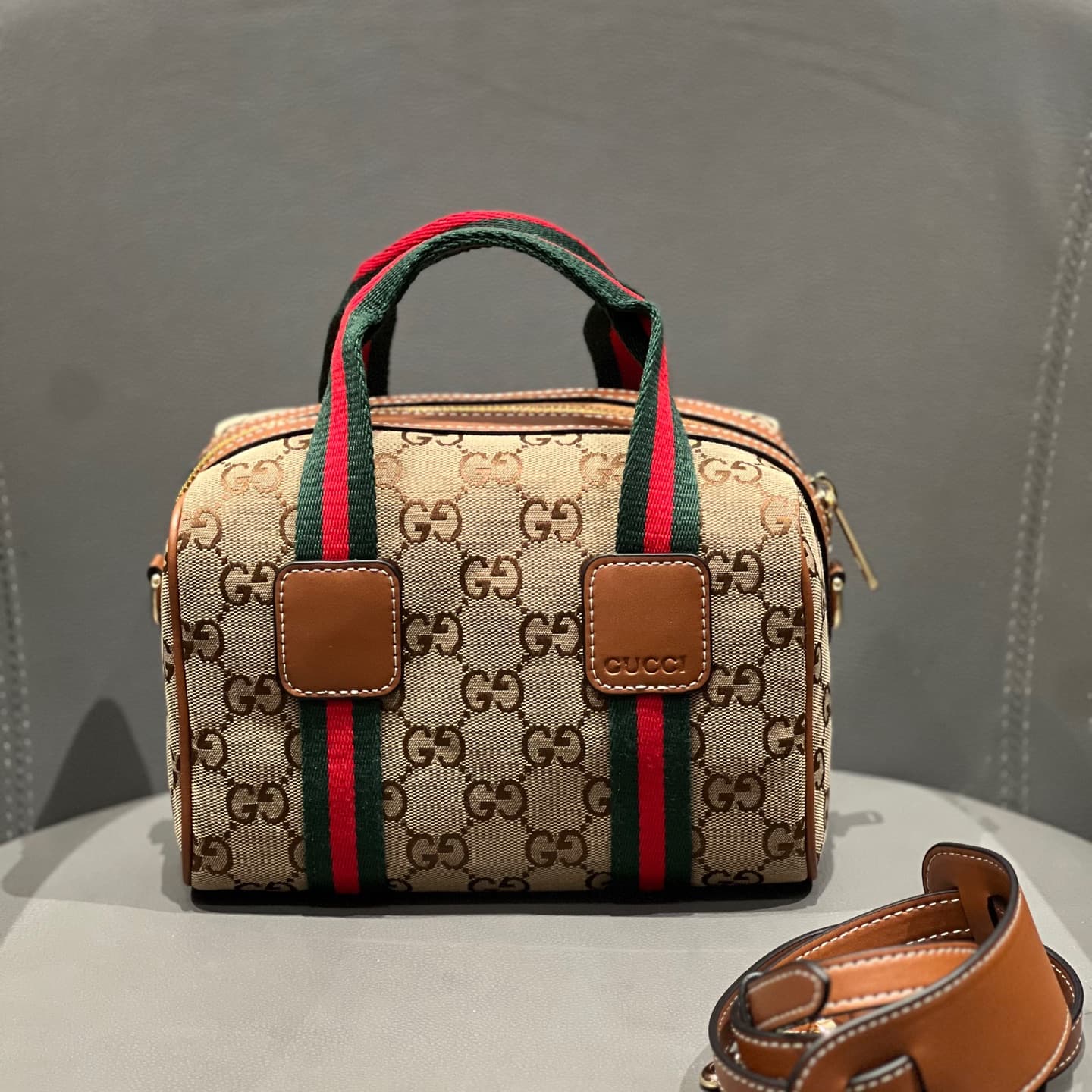 Gucci Product 859975