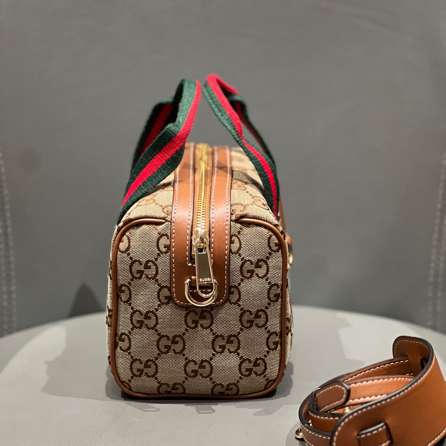 Gucci Product 859975
