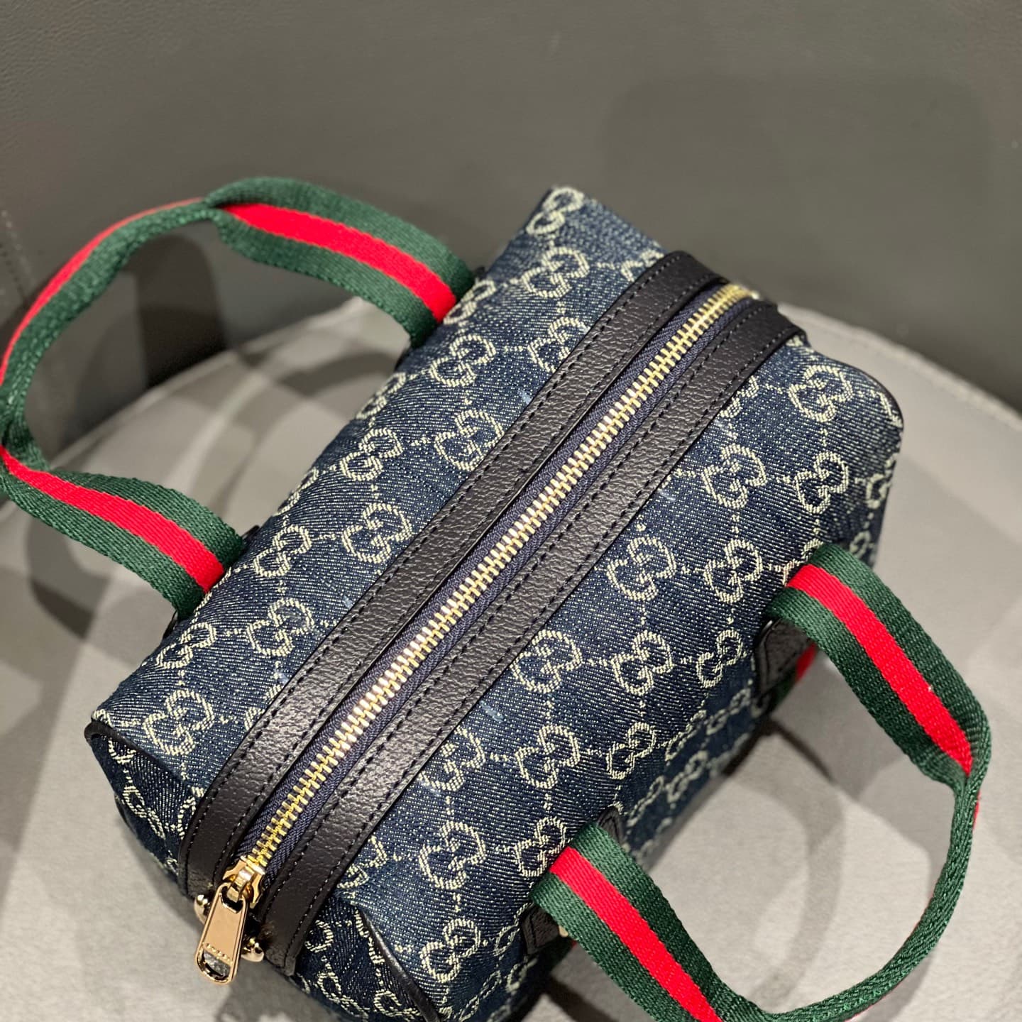 Gucci Product 859975