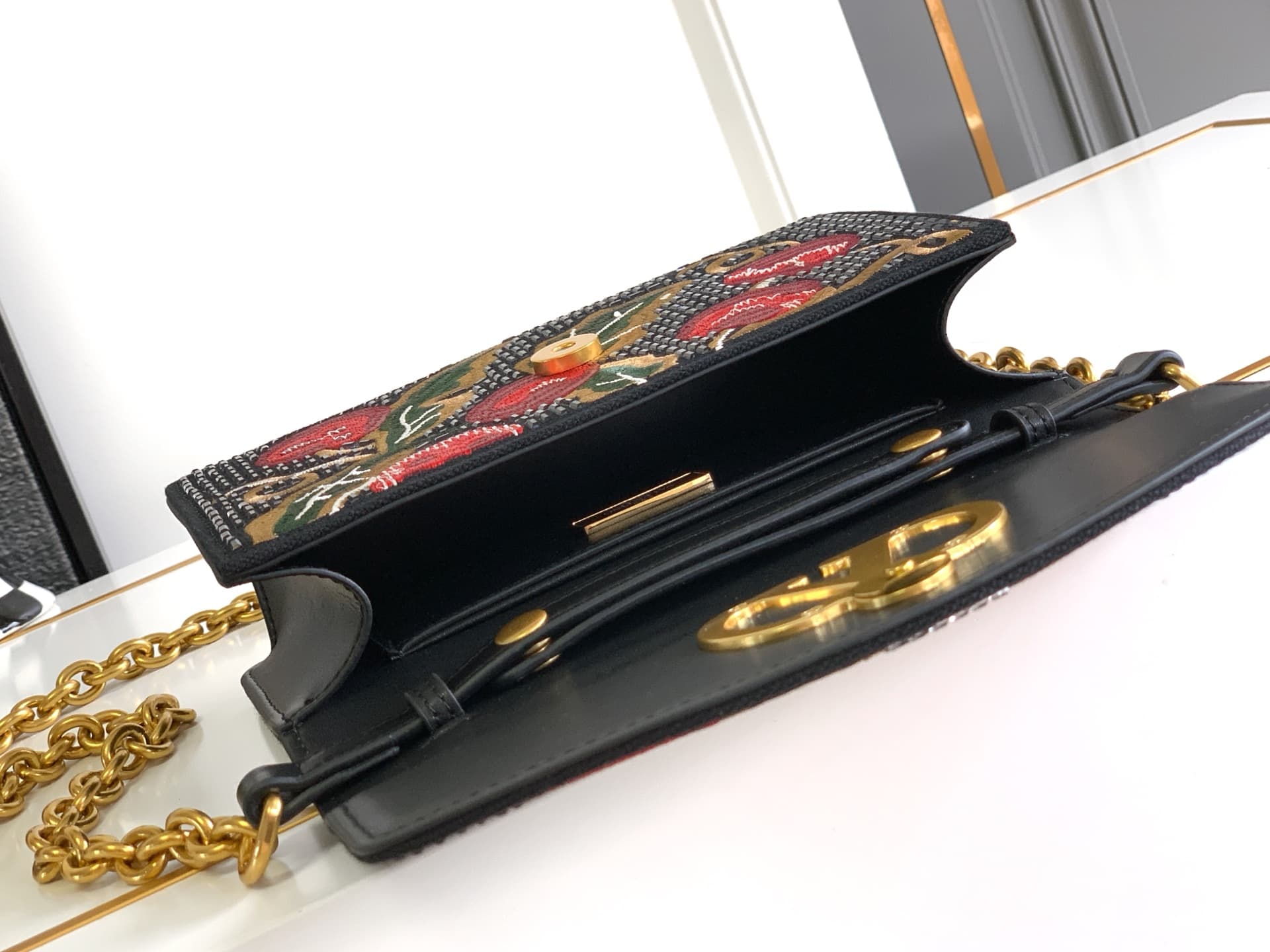 Valentino Shoulder Bag 9935