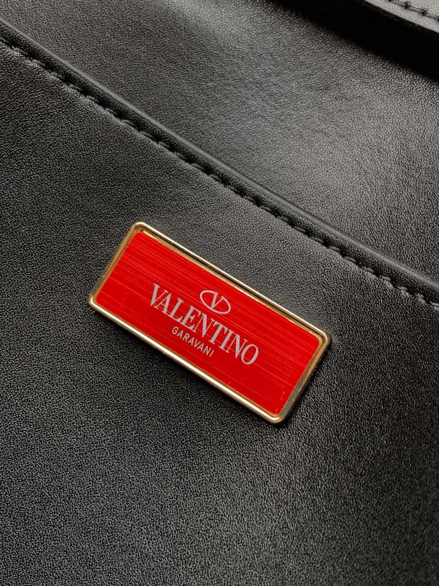 Valentino Shoulder Bag 9935