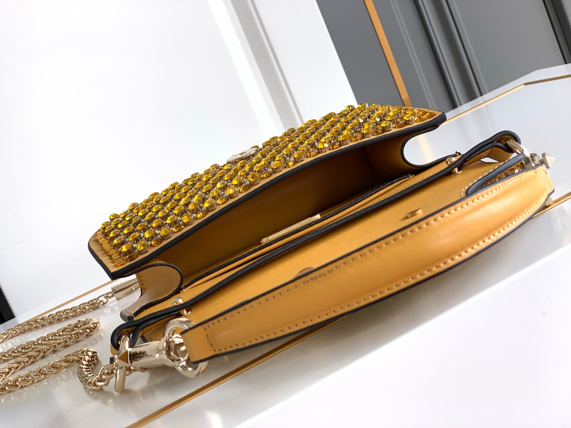 Valentino Crossbody Bag 9929-2