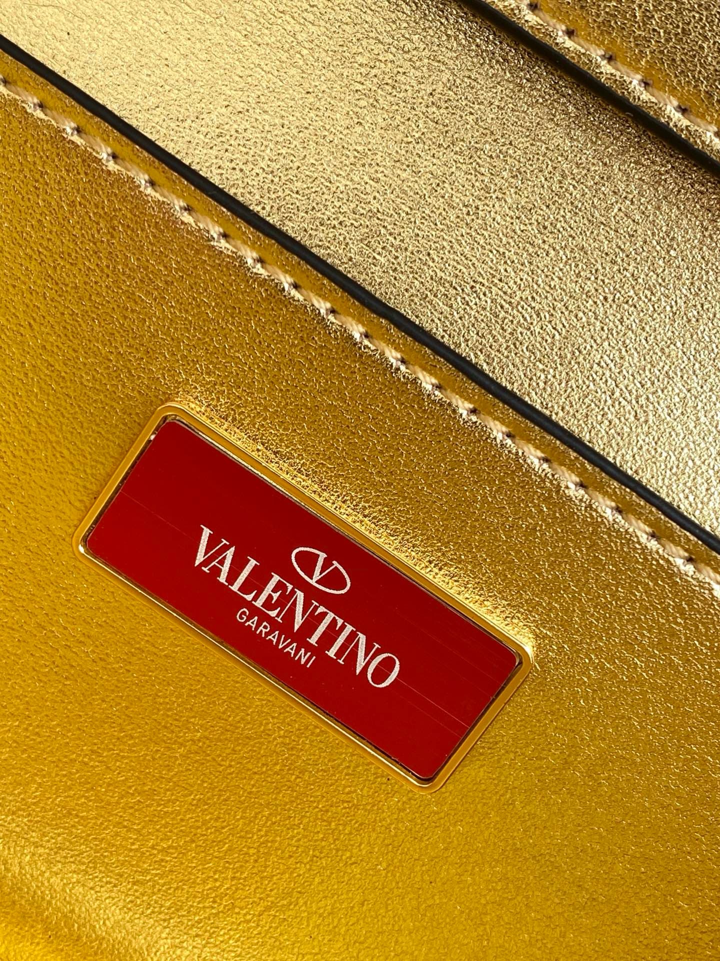 Valentino Crossbody Bag 9928