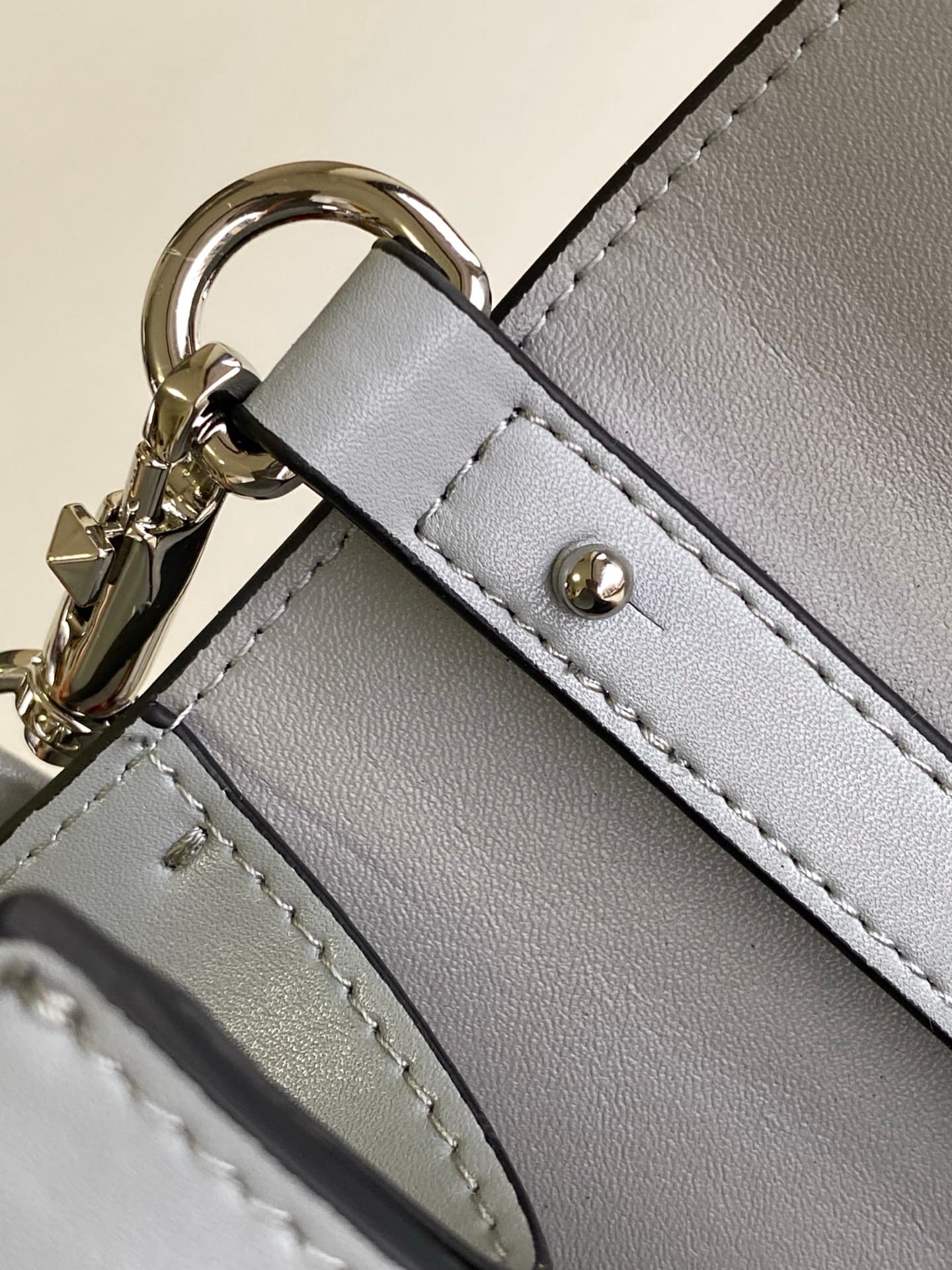 Valentino Crossbody Bag 9911