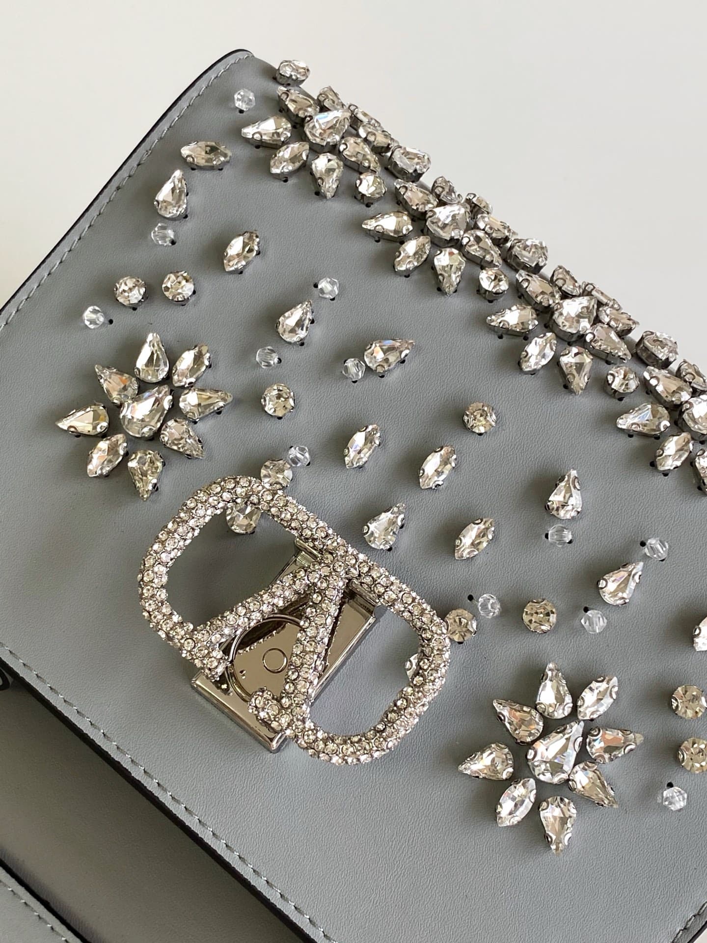 Valentino Crossbody Bag 9911