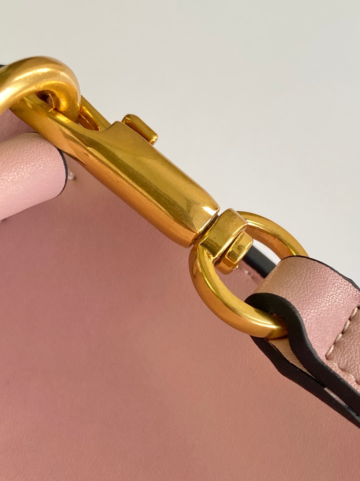 Valentino Crossbody Bag 9911