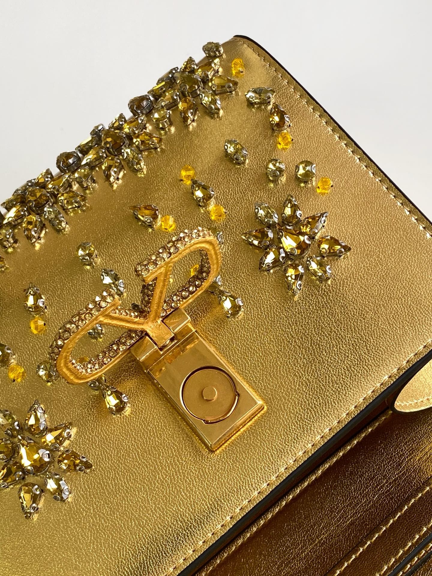 Valentino Crossbody Bag 9911