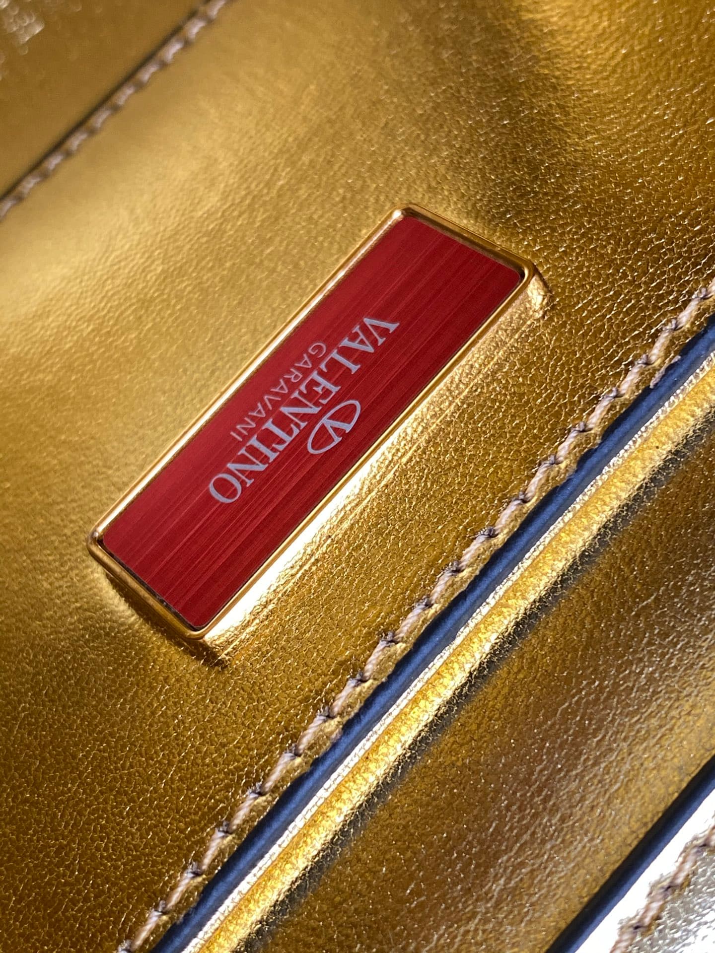 Valentino Crossbody Bag 9911