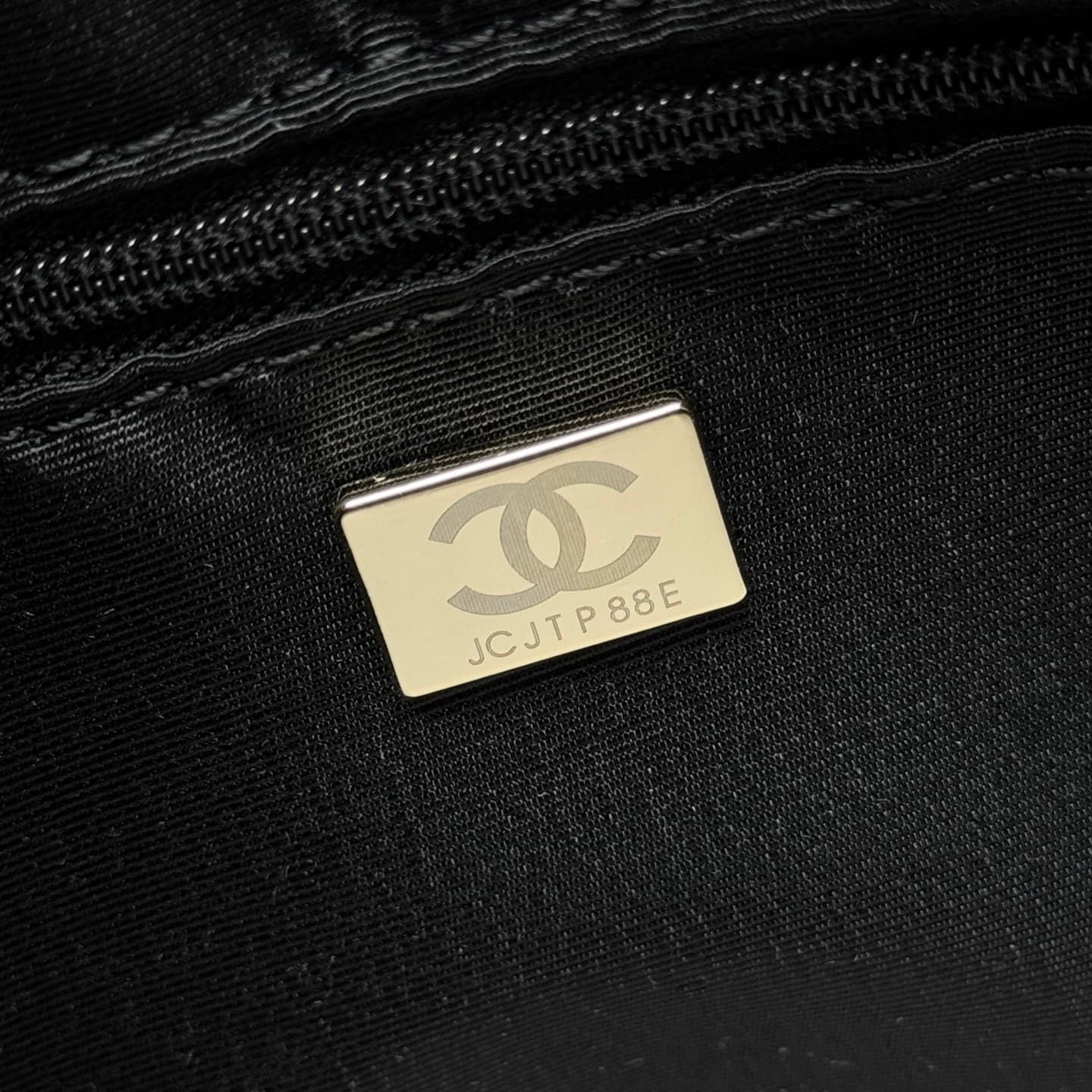 Chanel Small Shoulder Bag 6102