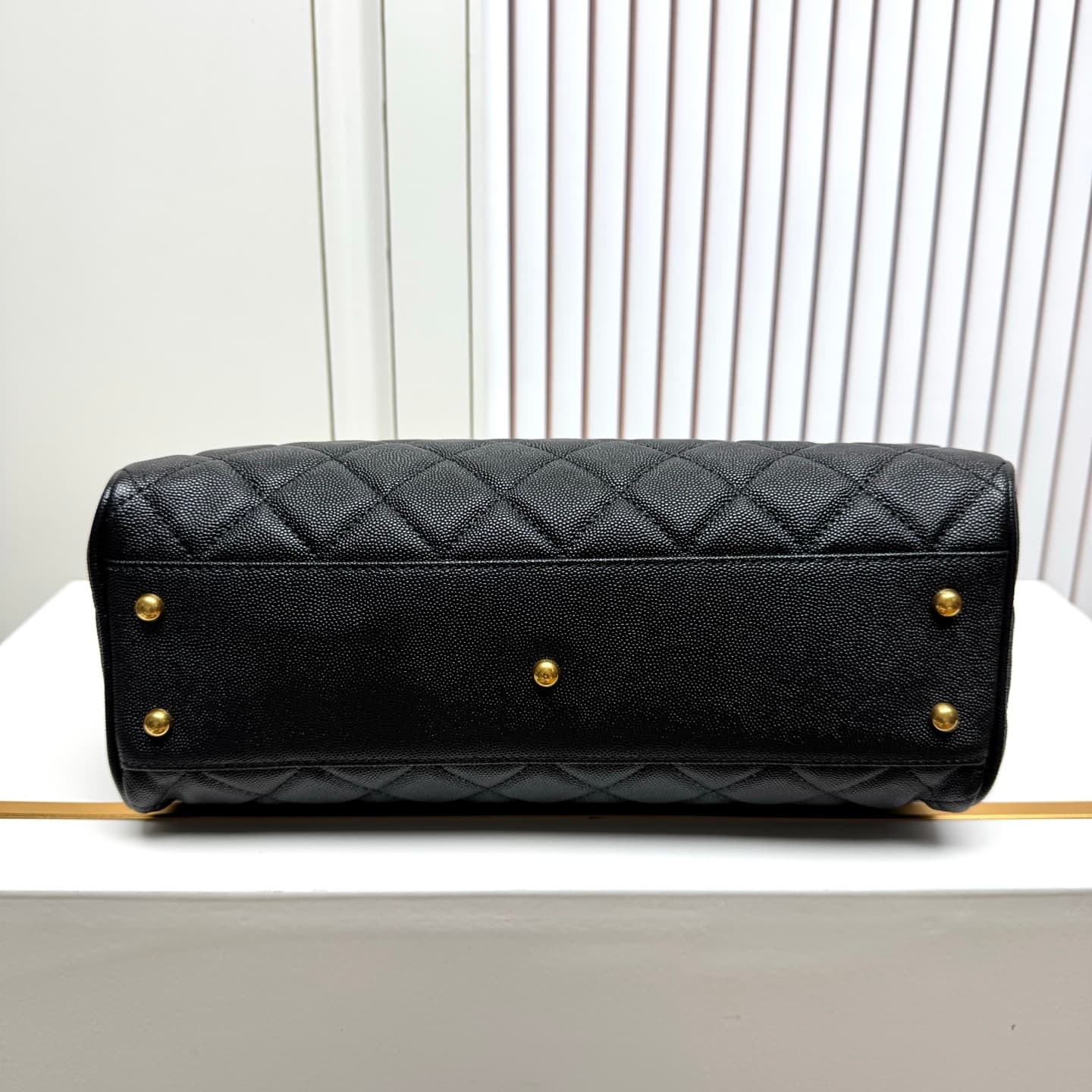 Chanel Large Shoulder Bag 6102