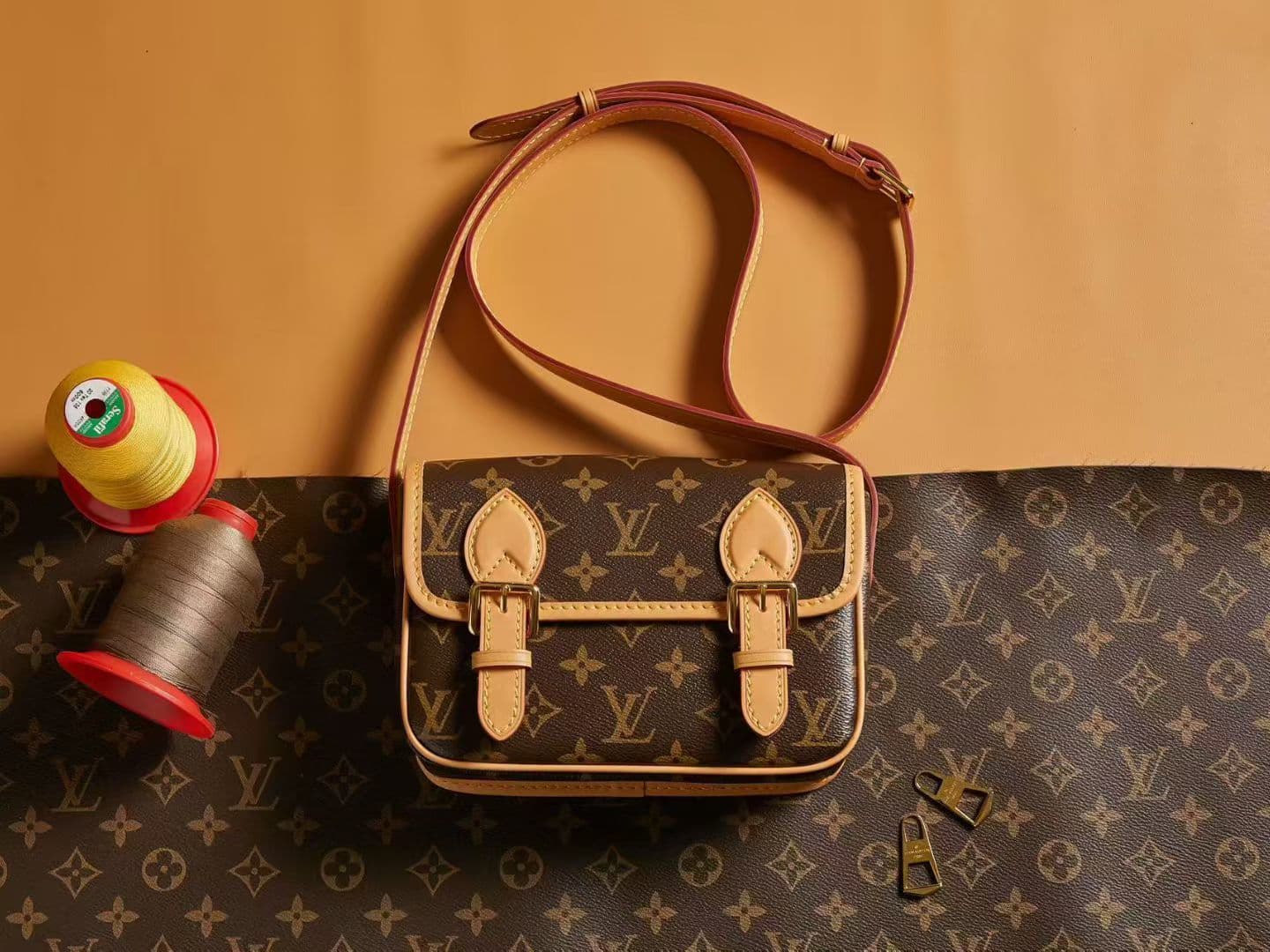 Louis Vuitton Gold Wallet M26805