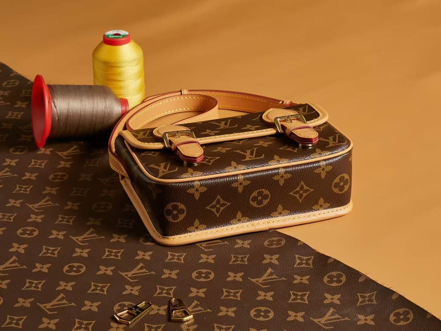 Louis Vuitton Cream Mini Wallet M26805