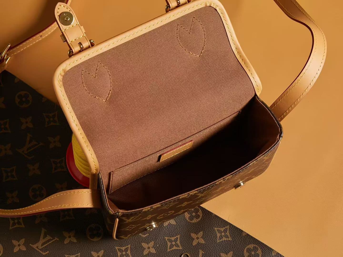 Louis Vuitton Cream Mini Wallet M26805