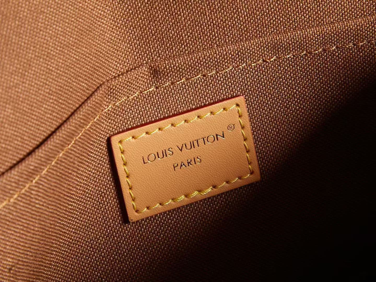 Louis Vuitton Cream Mini Wallet M26805